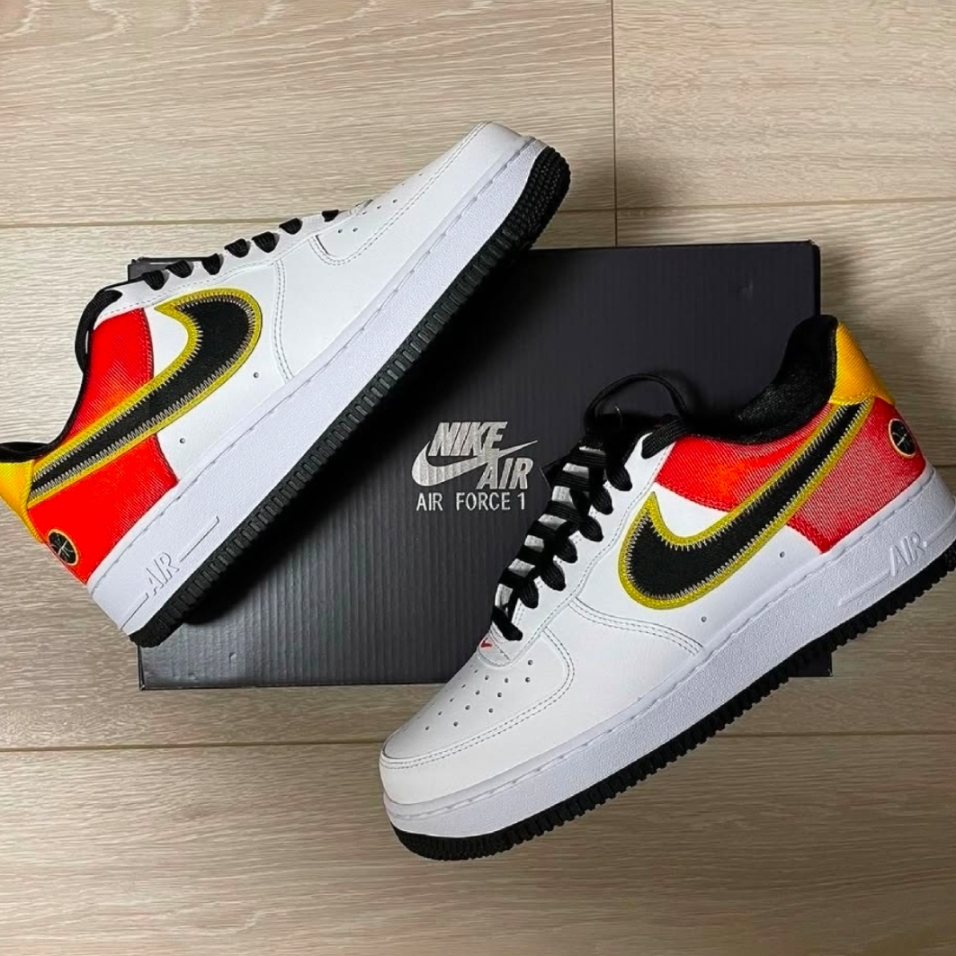 Nike Air Force 1 '07 LV8 Rayguns 착용 스타일