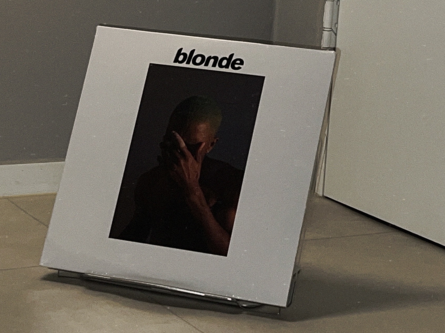 Frank Ocean Blonde Black (2LP) 착용 스타일 - 3