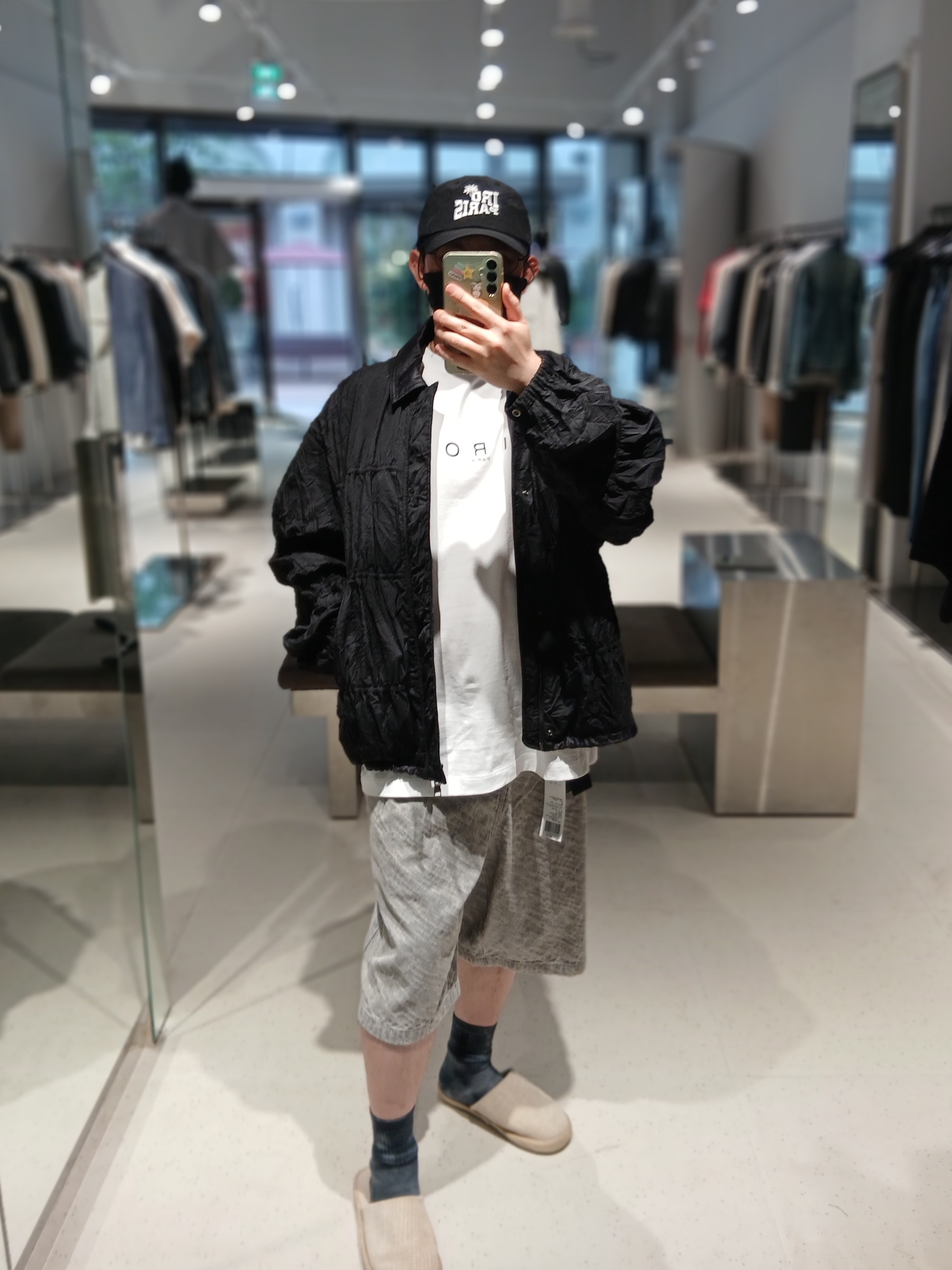 Iro Caliopal Two-Pintuck Light Denim Short Pants Gray, Iro Palmtree Nylon Ball Cap Navy 착용 스타일 - 7