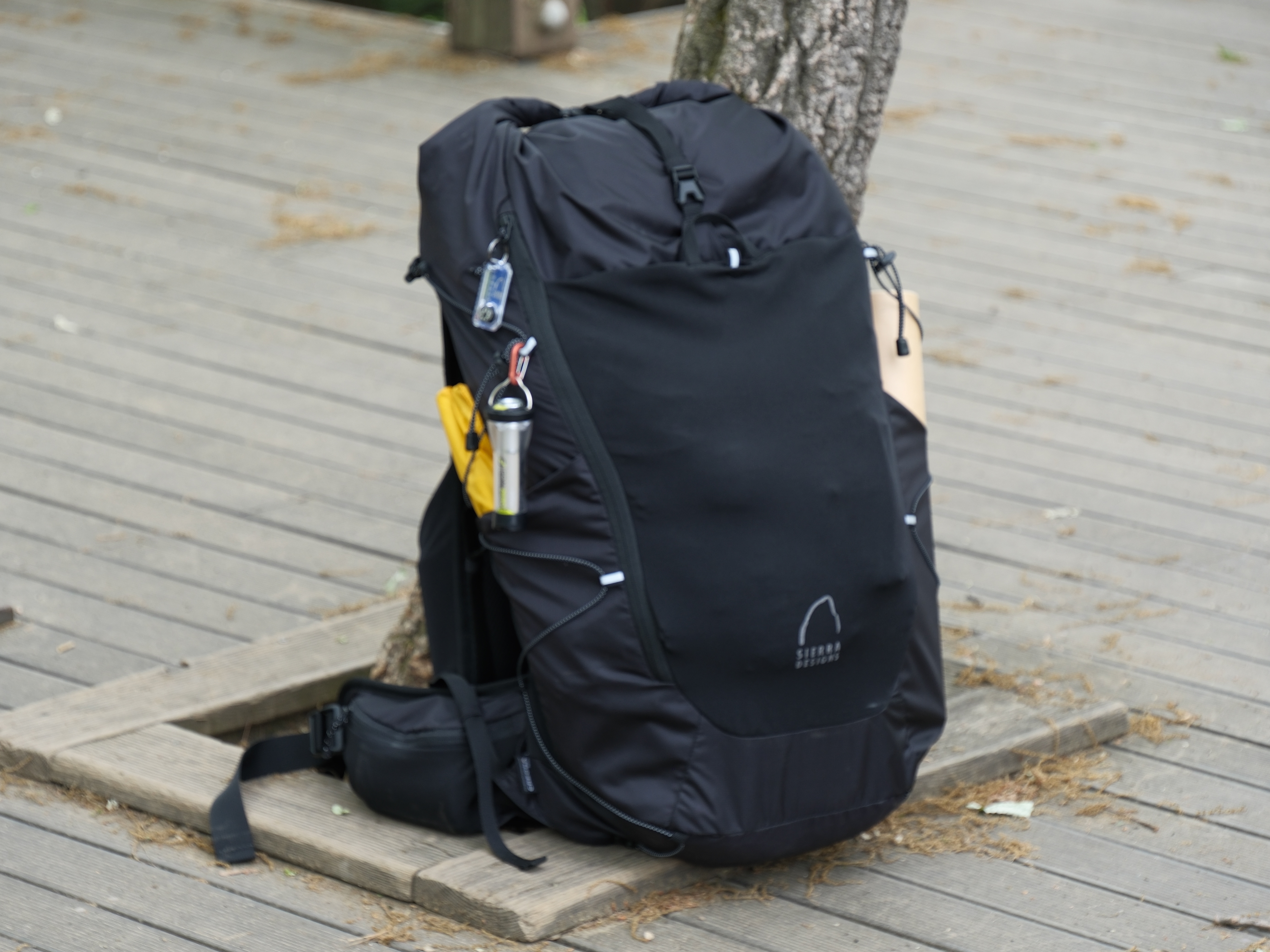 SIERRADESIGNS TENAYAPACK 45L Black 착용 스타일 - 7
