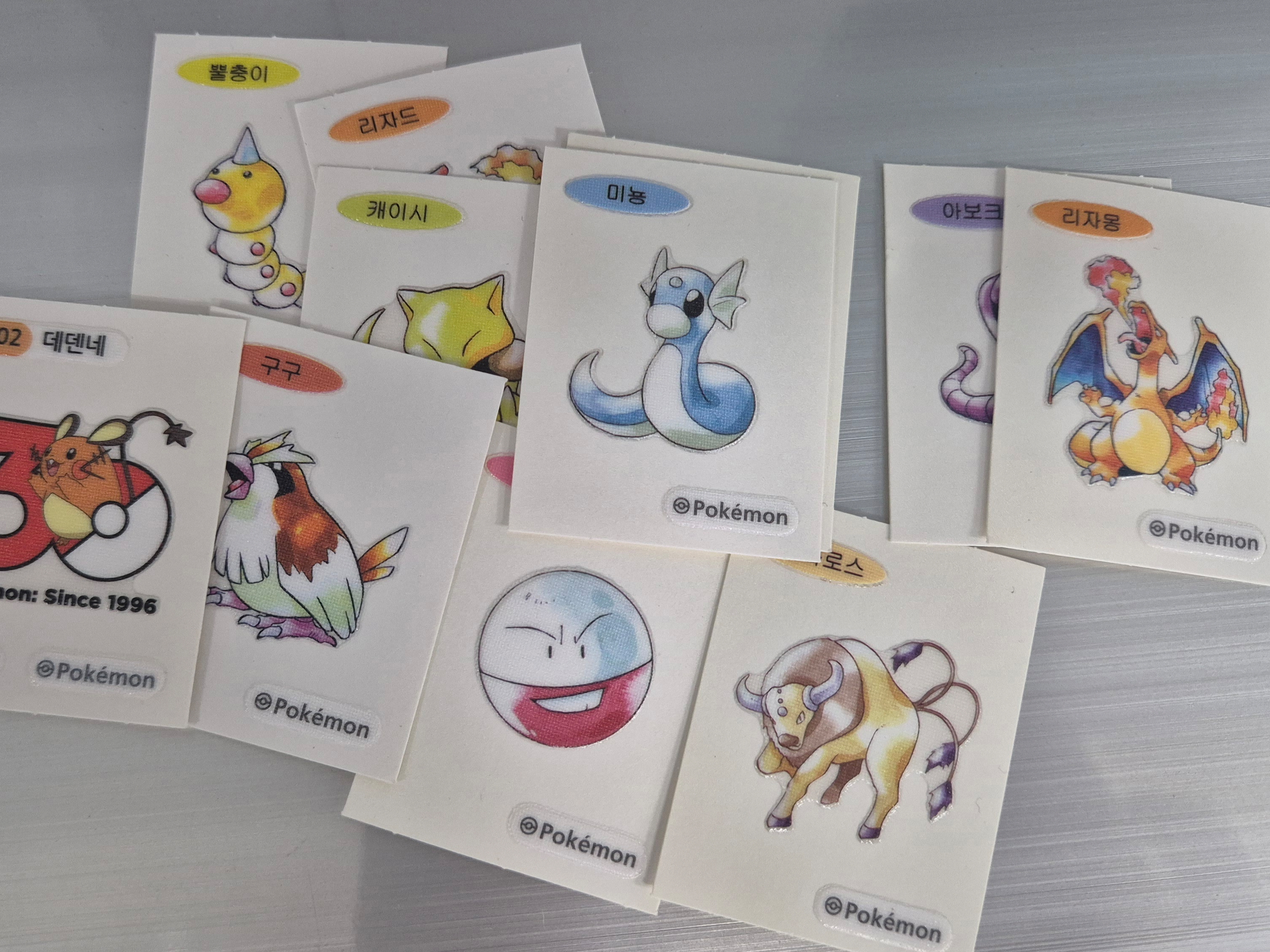 [KREAM 단독] Samlip Pokémon Bread All-in-One Set (Limited to 3, Includes Complete 100-Sticker Collector Book) 착용 스타일