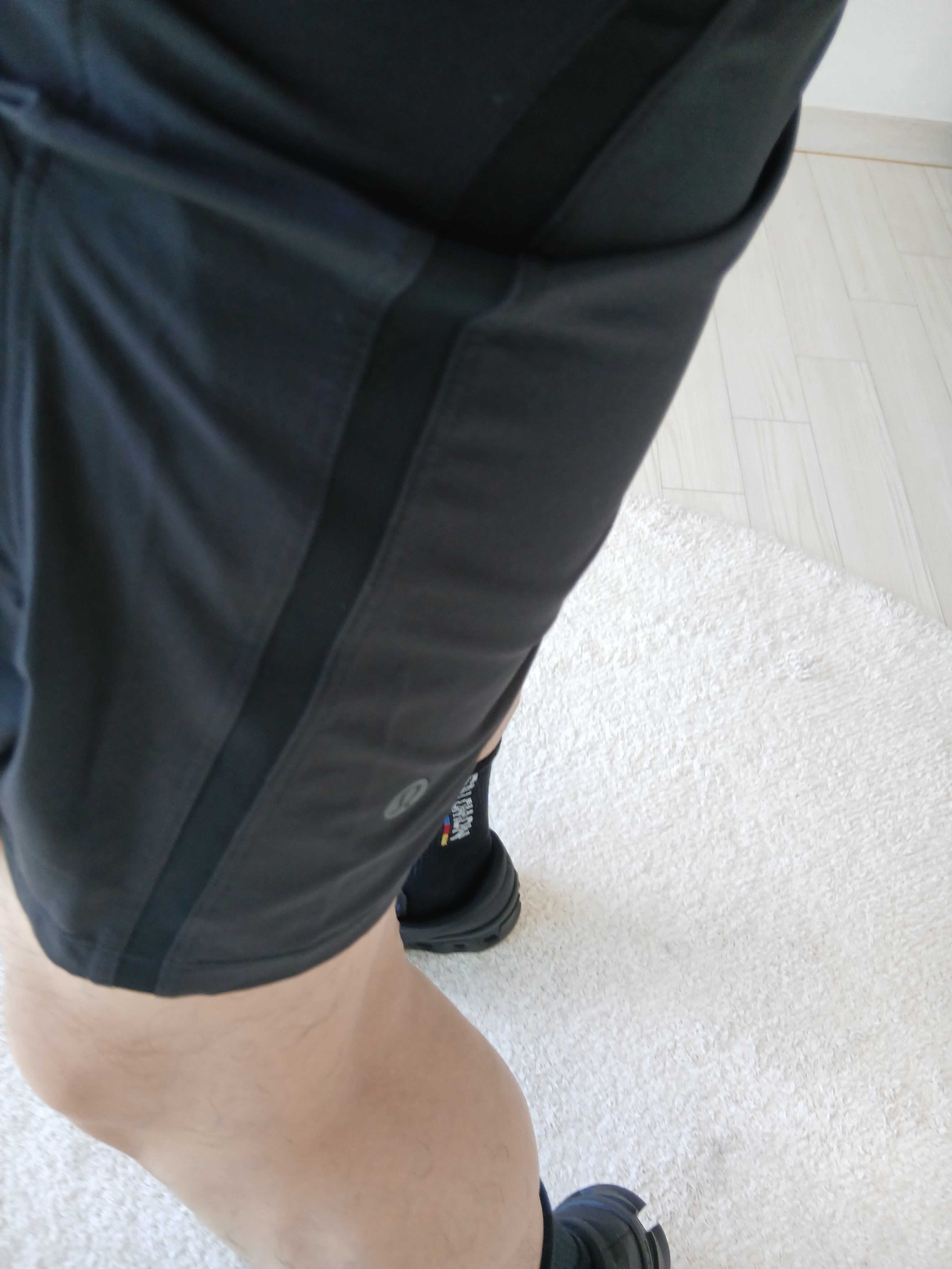 Lululemon Pace Breaker Linerless Shorts 7 Inch Black, On Running x Post Archive Faction (Paf) Cloudmonster 2 Black Magnet 착용 스타일 - 5