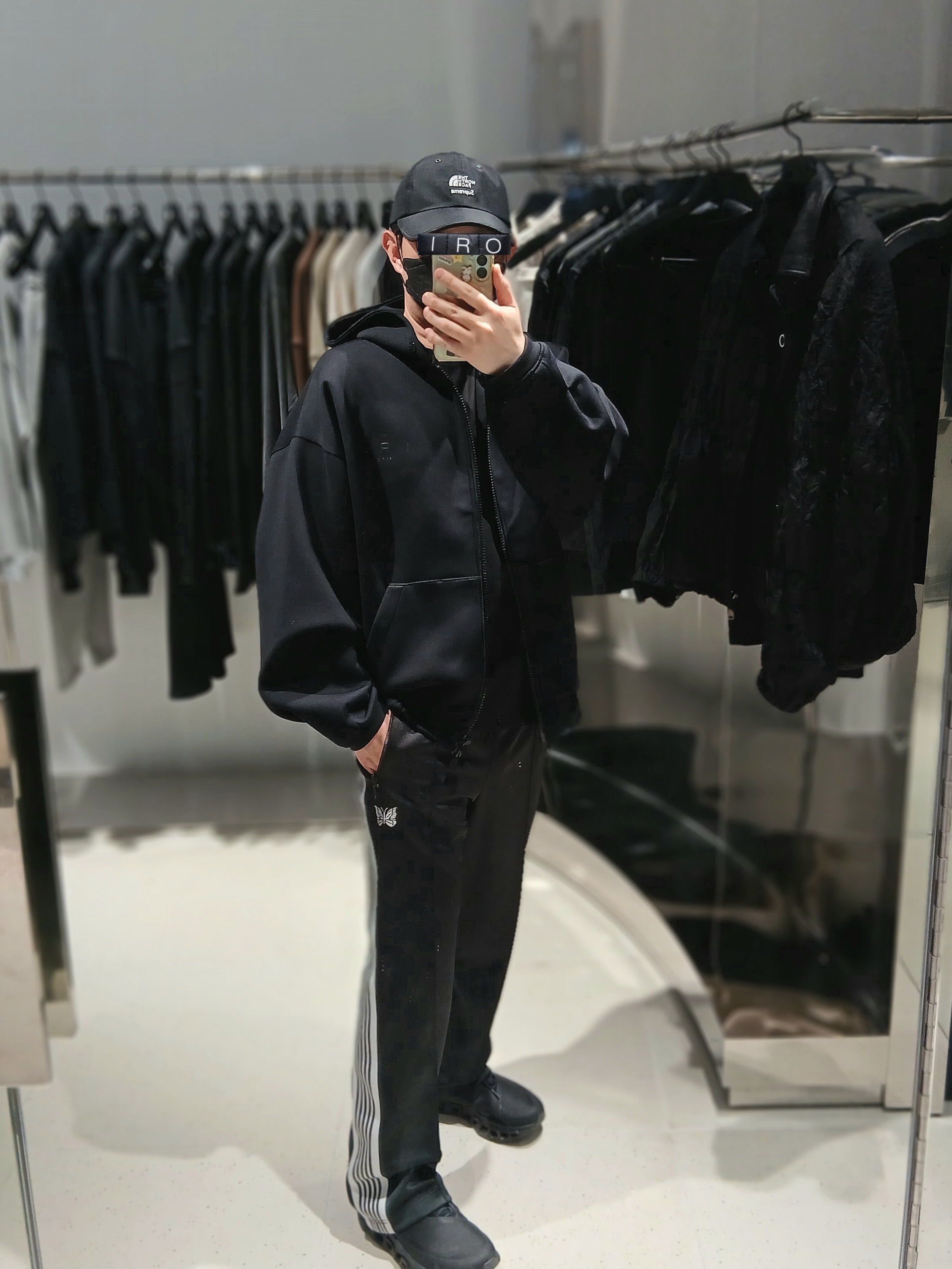 IRO Voile Cushioned Fabric Hooded Zip-Up T-Shirt Black, Supreme x The North Face Split 6-Panel Black - 24SS 착용 스타일 - 1
