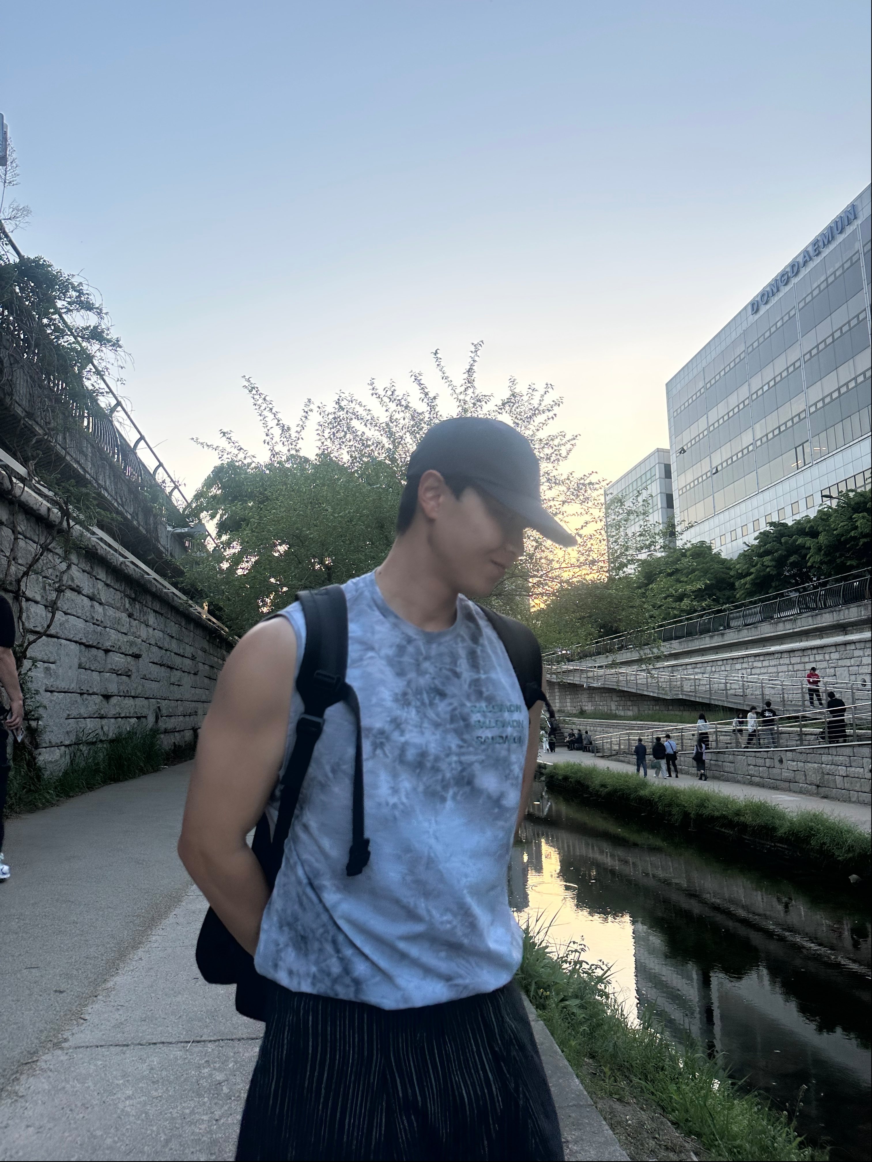 Cayl Flow 5 Panel Cap Black, Salomon Dynamic Dyeing Tank Melange Grey 착용 스타일 - 5