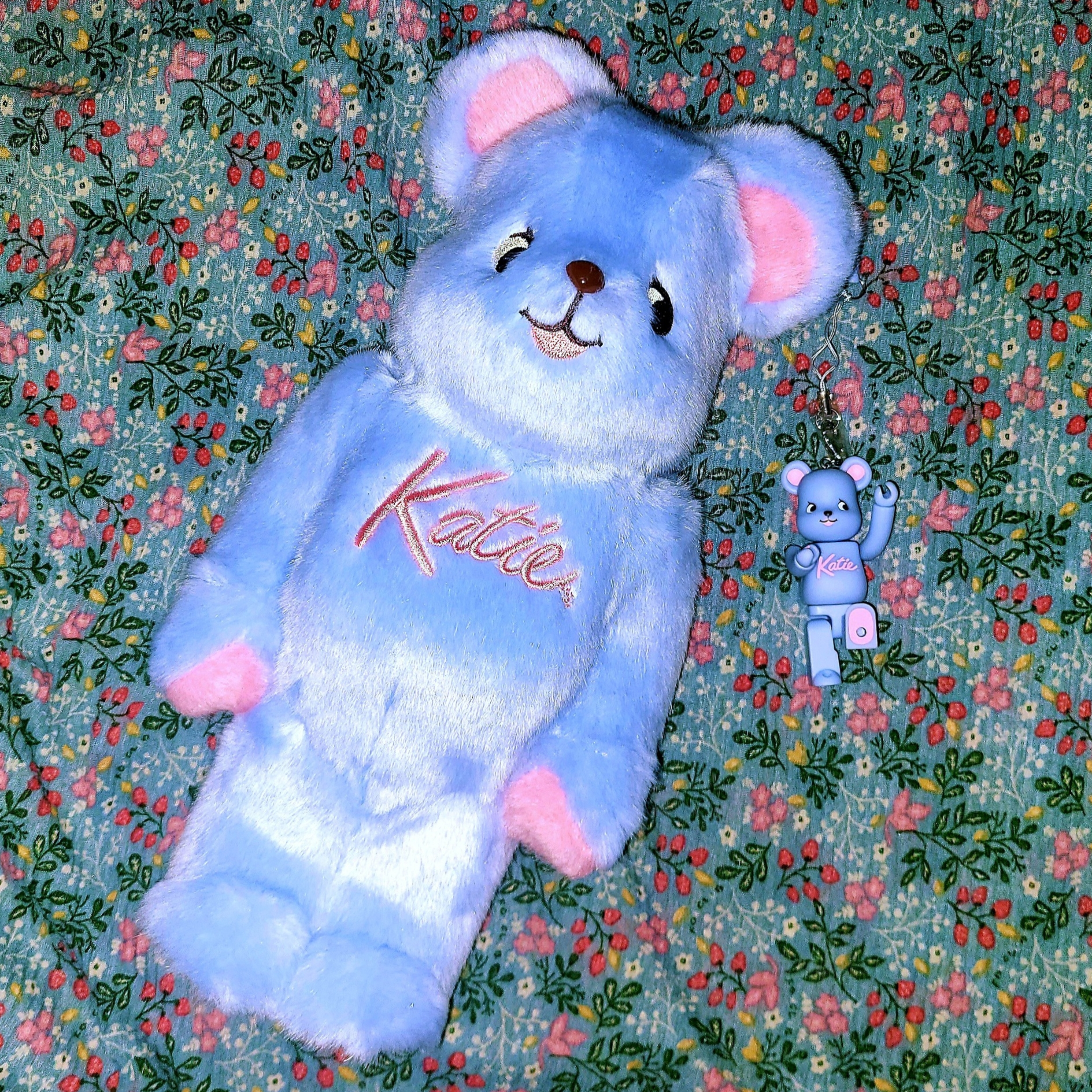 Bearbrick x Katie Baby Bear 100% & 400% Set 착용 스타일 - 1