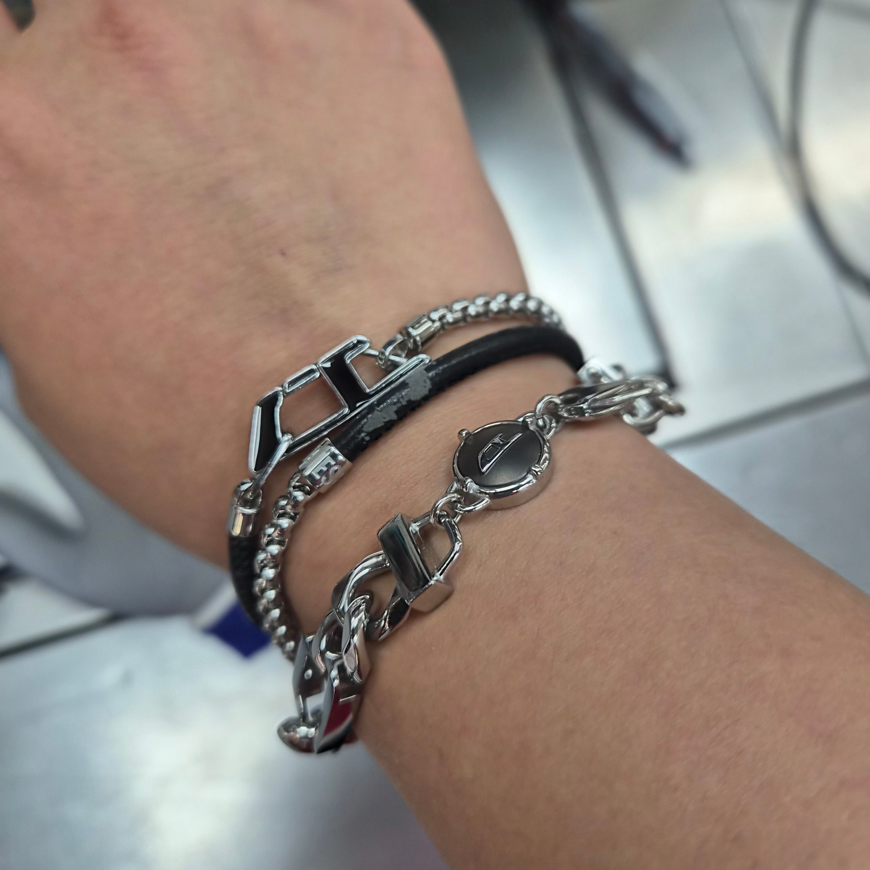 Diesel Dx1351 Stainless Steel Chain Bracelet Silver, Diesel Dx1472 Stainless Steel Chain Bracelet Silver Black 착용 스타일