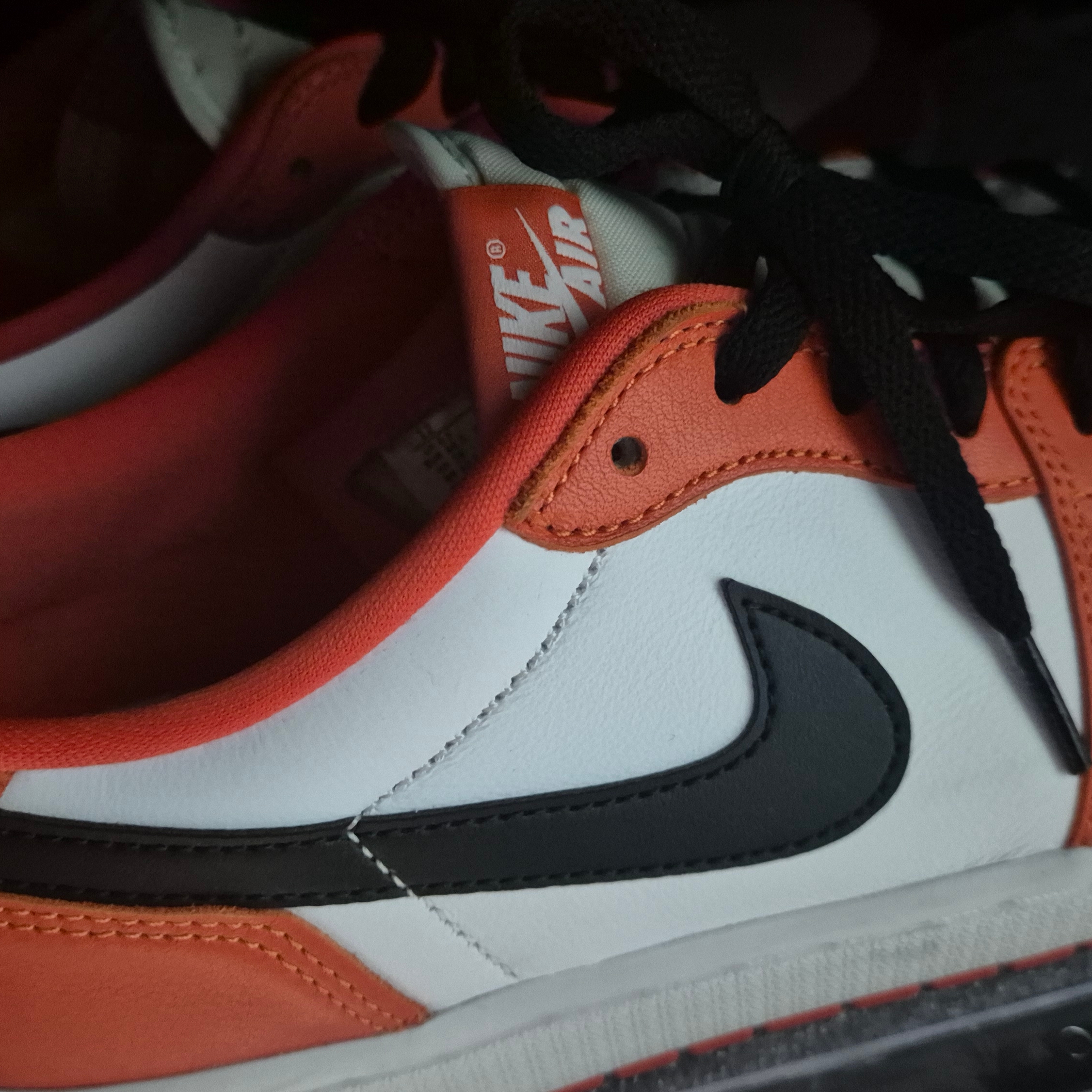 Jordan 1 Low OG Starfish 착용 스타일