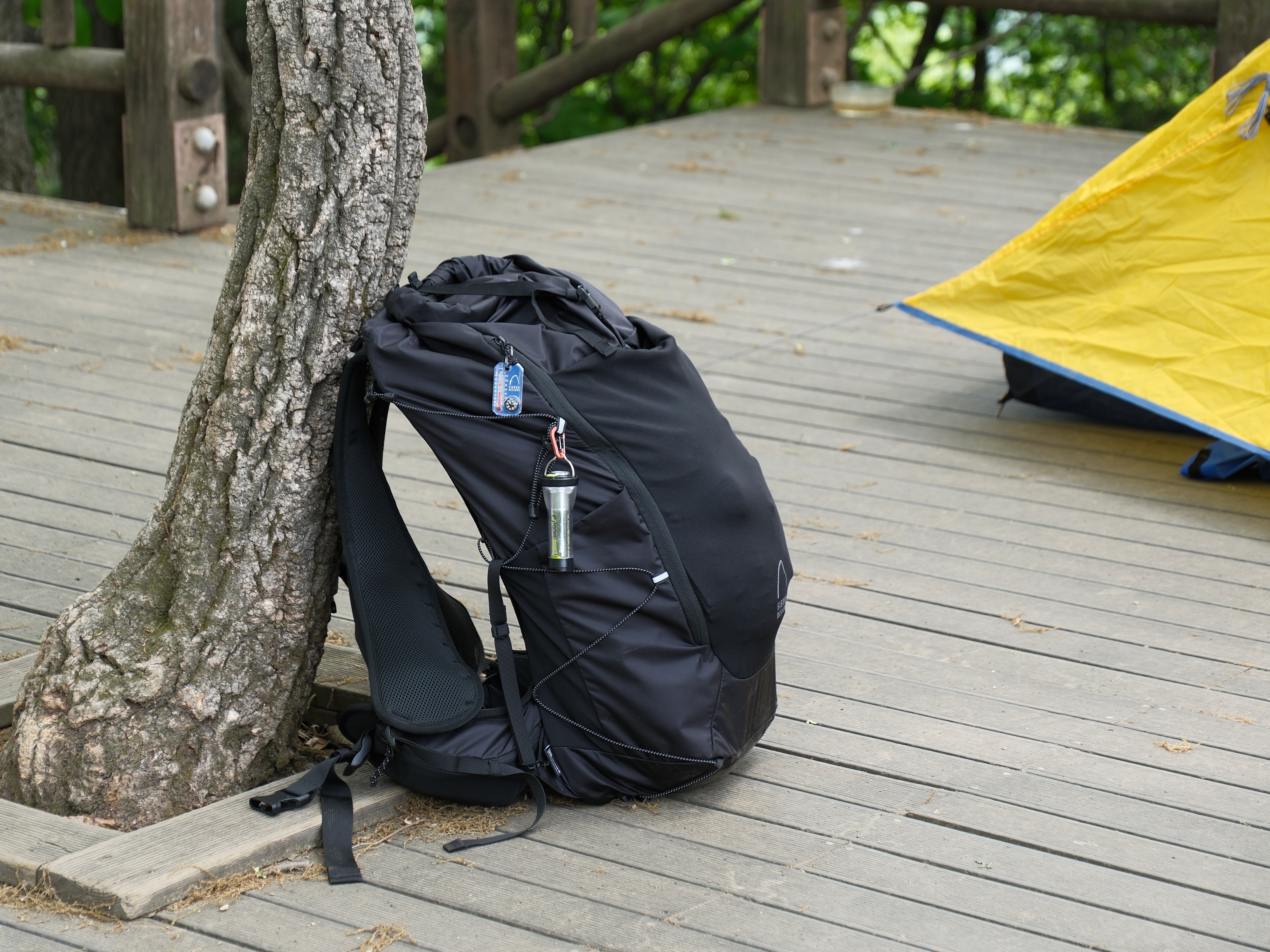 SIERRADESIGNS TENAYAPACK 45L Black 착용 스타일 - 8