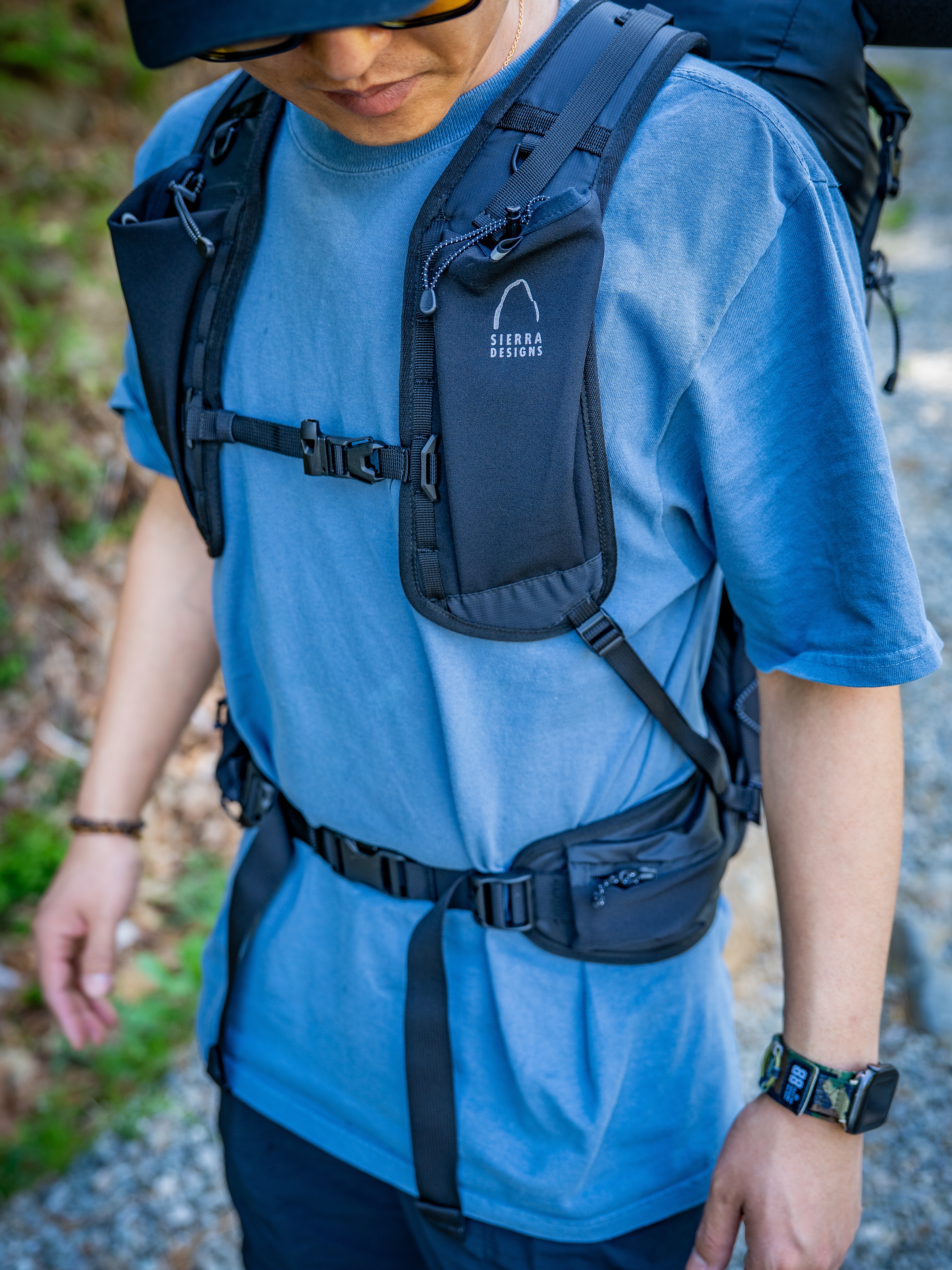 SIERRADESIGNS TENAYAPACK 45L Black 착용 스타일 - 3