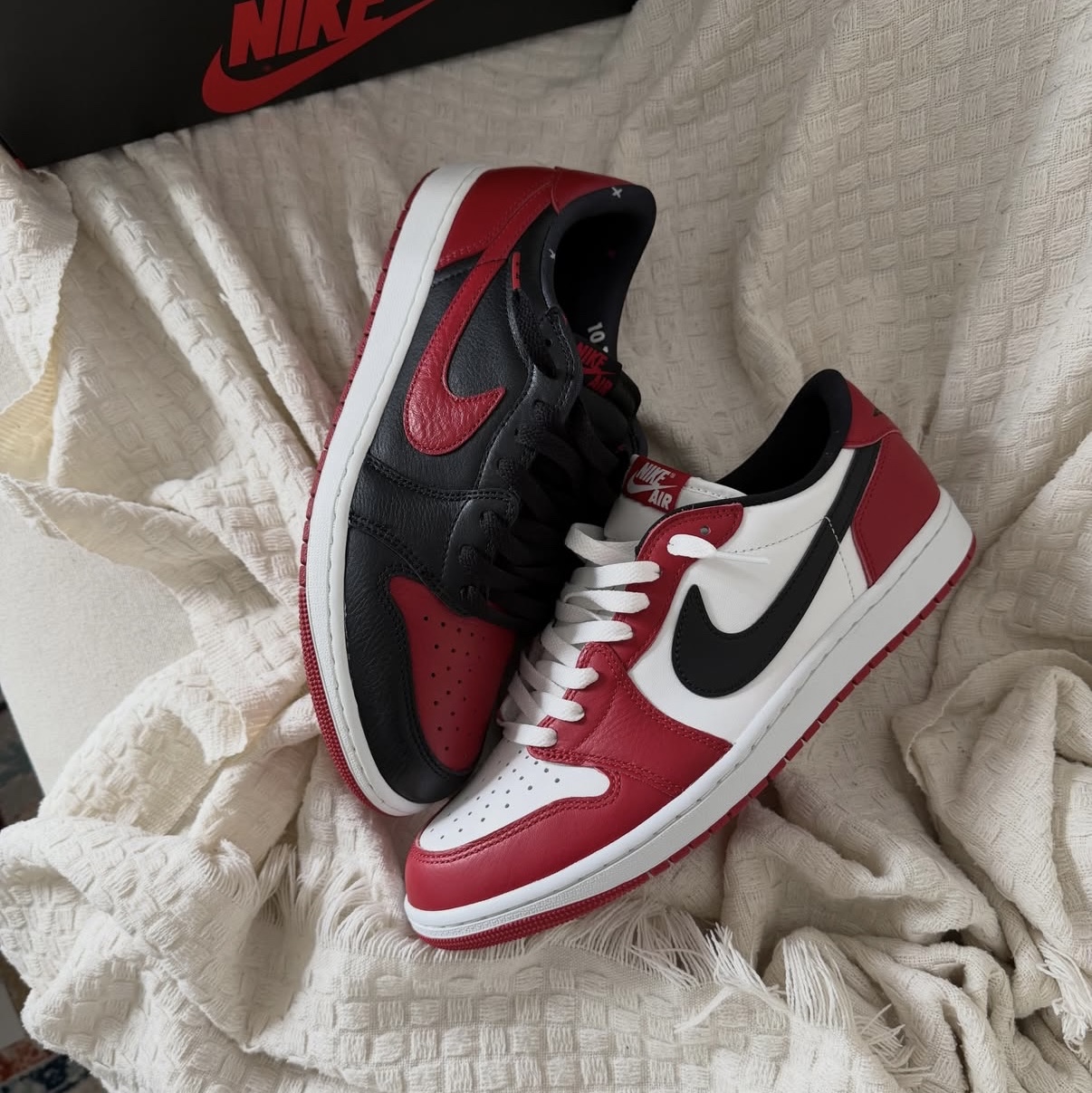 Jordan 1 Retro Low OG Chicago, Jordan 1 Retro Low OG Banned 2026 착용 스타일