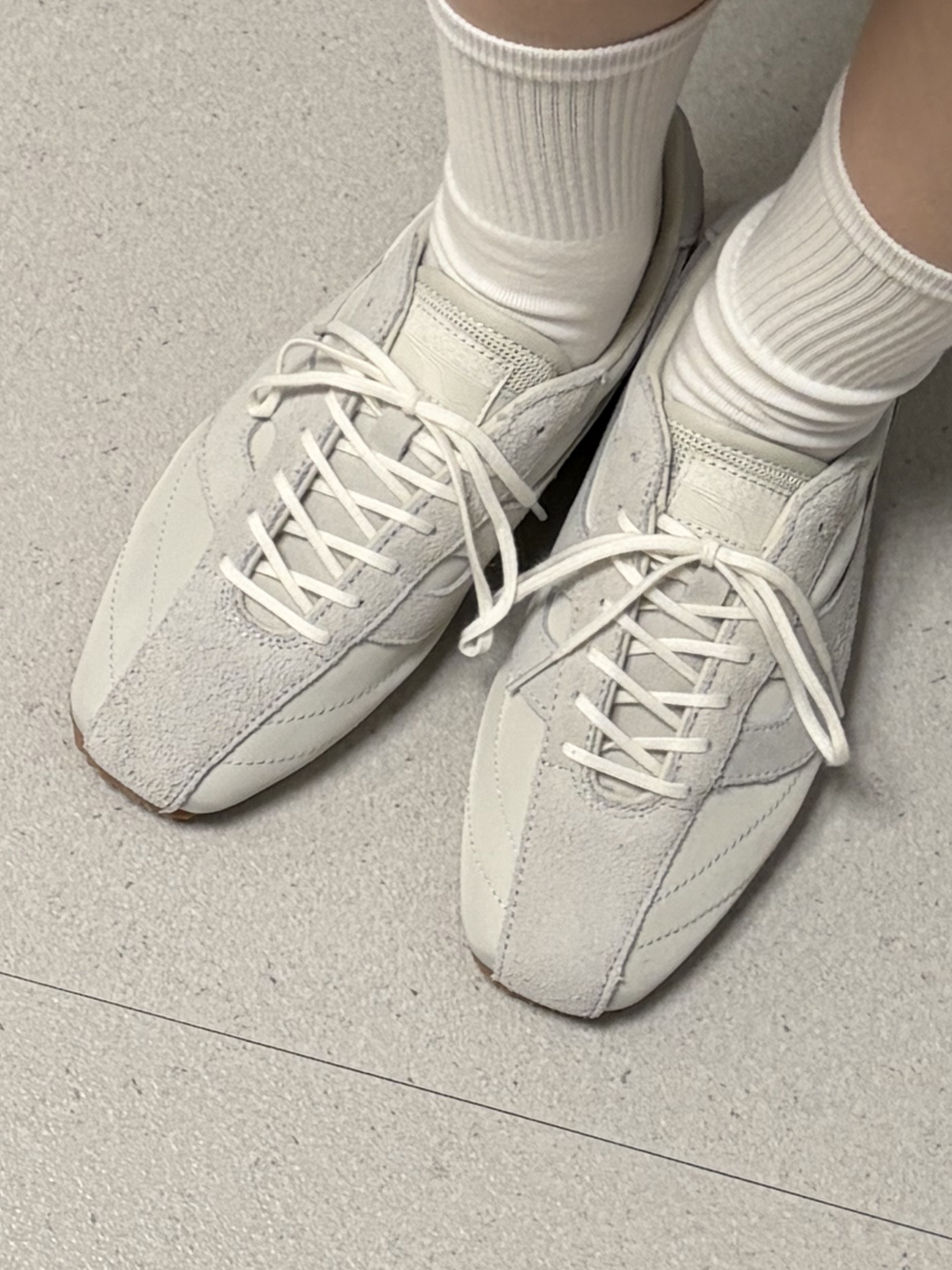 PRO-SPECS NOVA Light Gray 착용 스타일 - 4