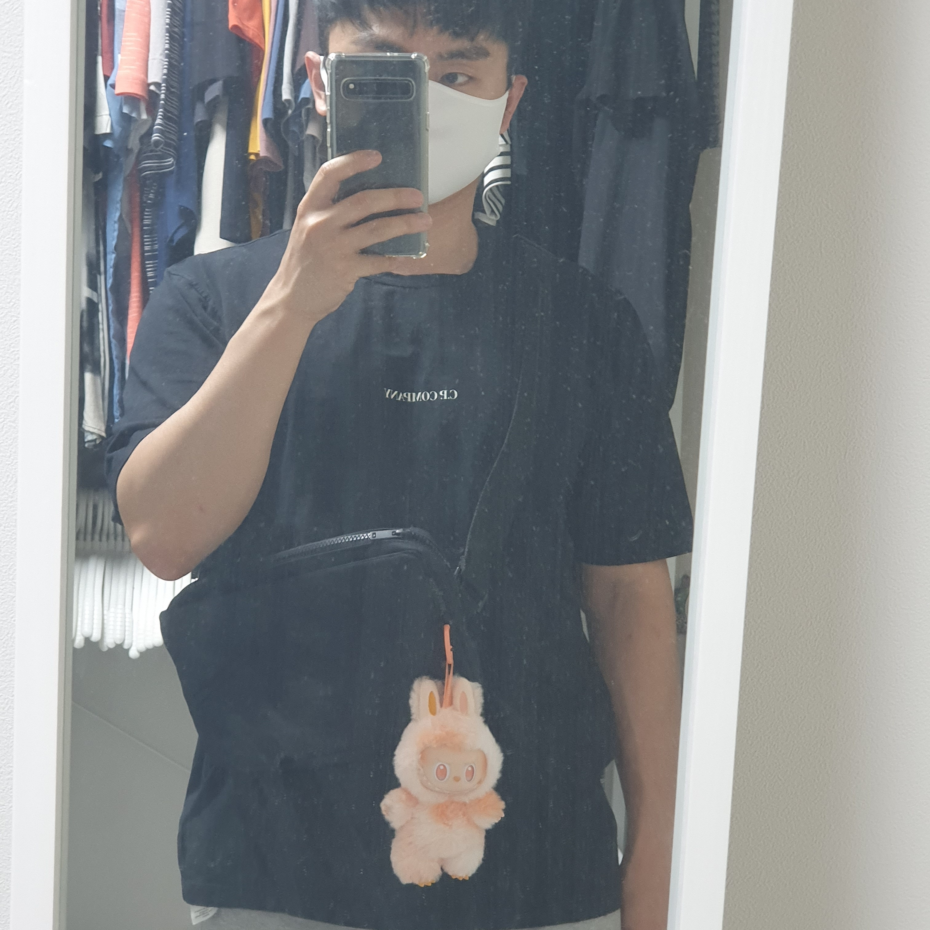 C.P. Company 24/1 Jersey Garment Dyed Logo T-Shirt Black - 24SS, Pop Mart Labubu The Monsters Highlight Series Happiness Keyring (Opened Case) 착용 스타일