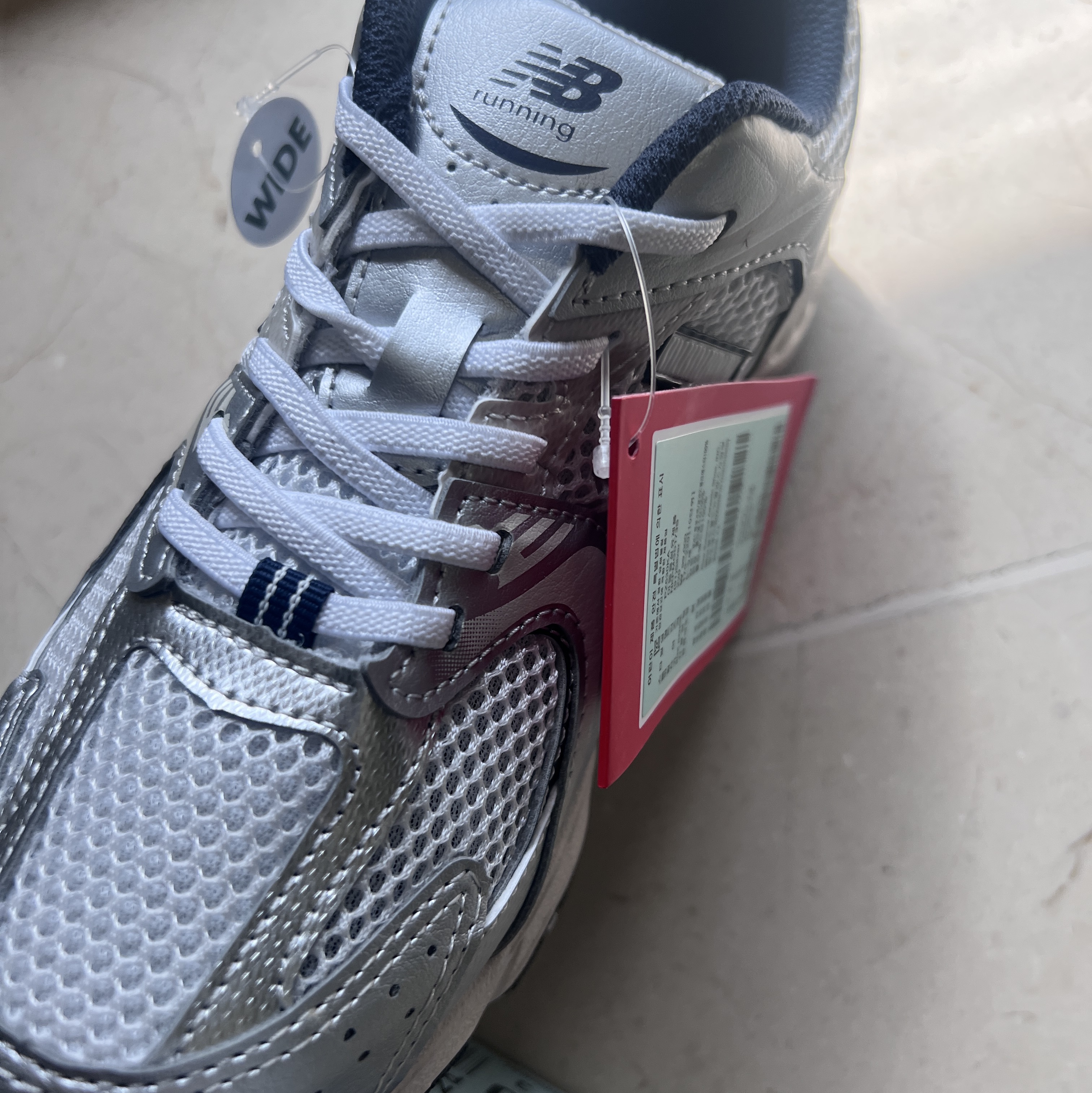 New Balance 530 Steel Grey 착용 스타일