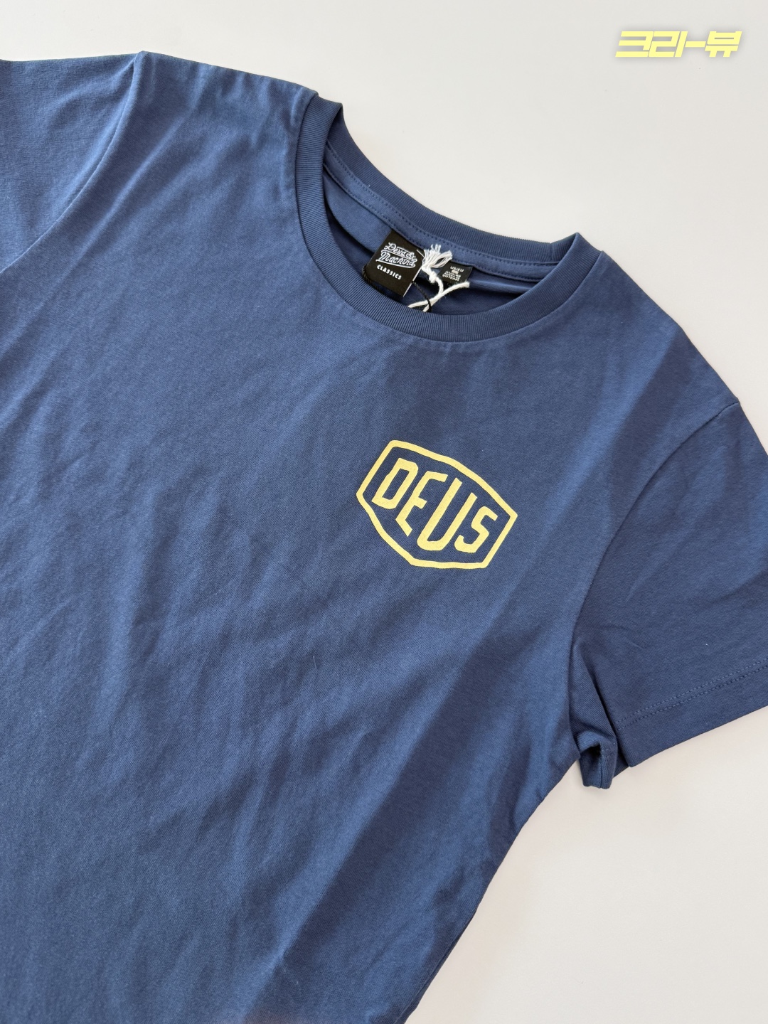 (W) Deus Ex Machina Seoul College Address T-Shirt Navy 착용 스타일 - 2
