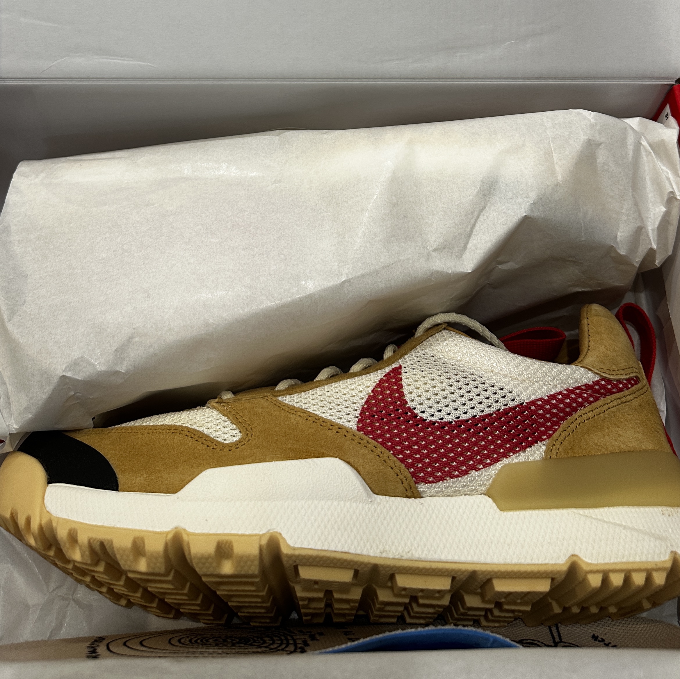 Nike x Tom Sachs Mars Yard Shoe 3.0 Space Camp 착용 스타일 - 2