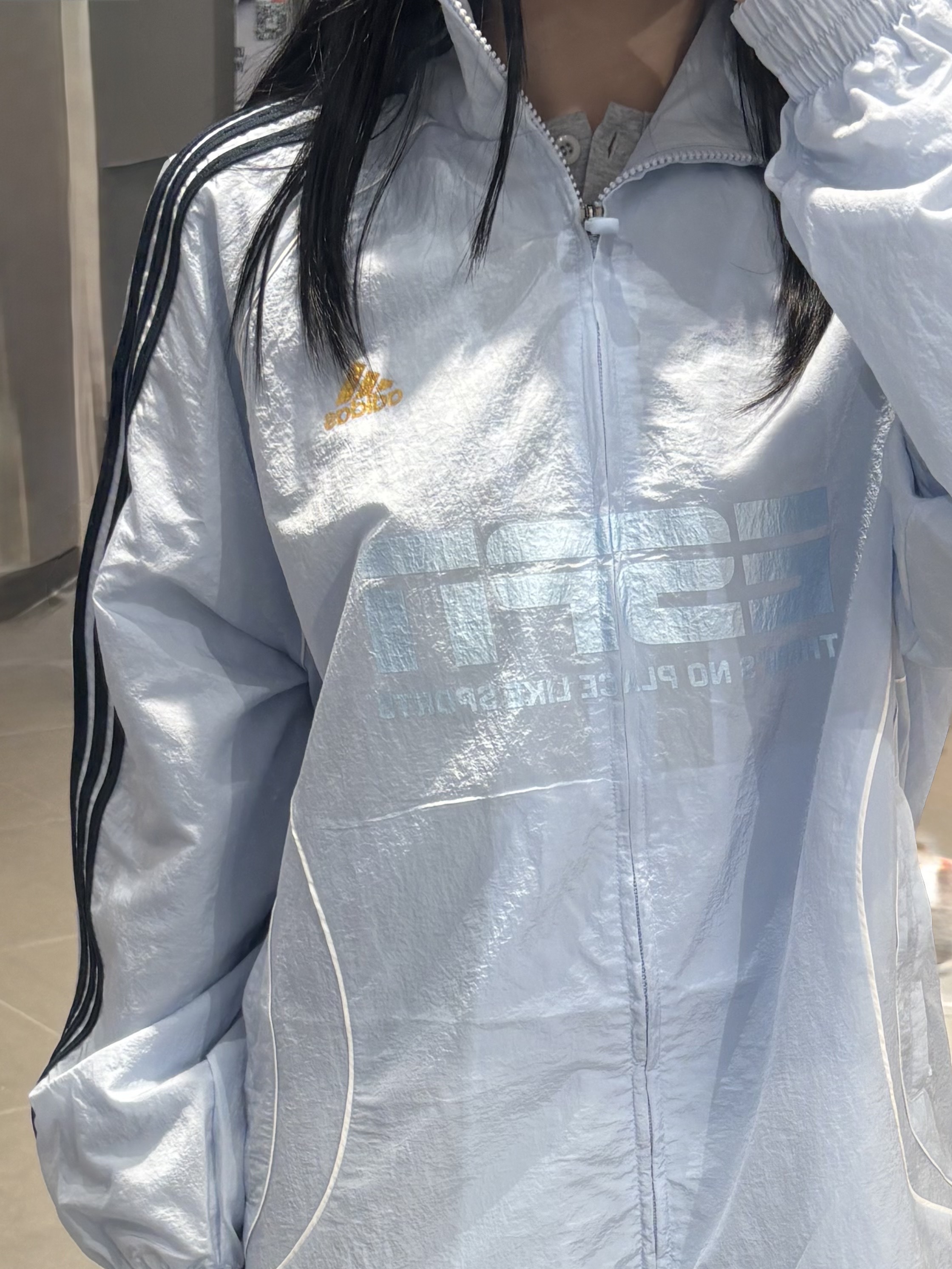 (W) Adidas Teamgeist 2.0 Track Top Crystal Sky - KR Sizing 착용 스타일