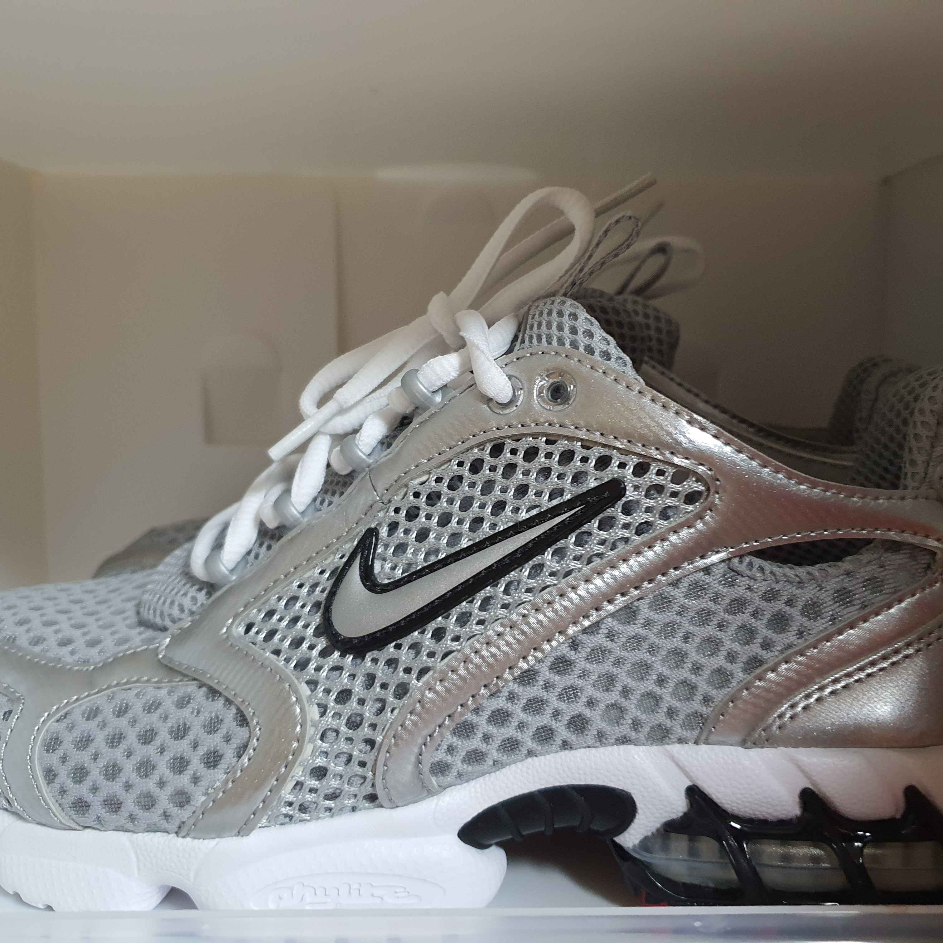 Nike Air Zoom Spiridon Cage 2 Metallic Silver 착용 스타일
