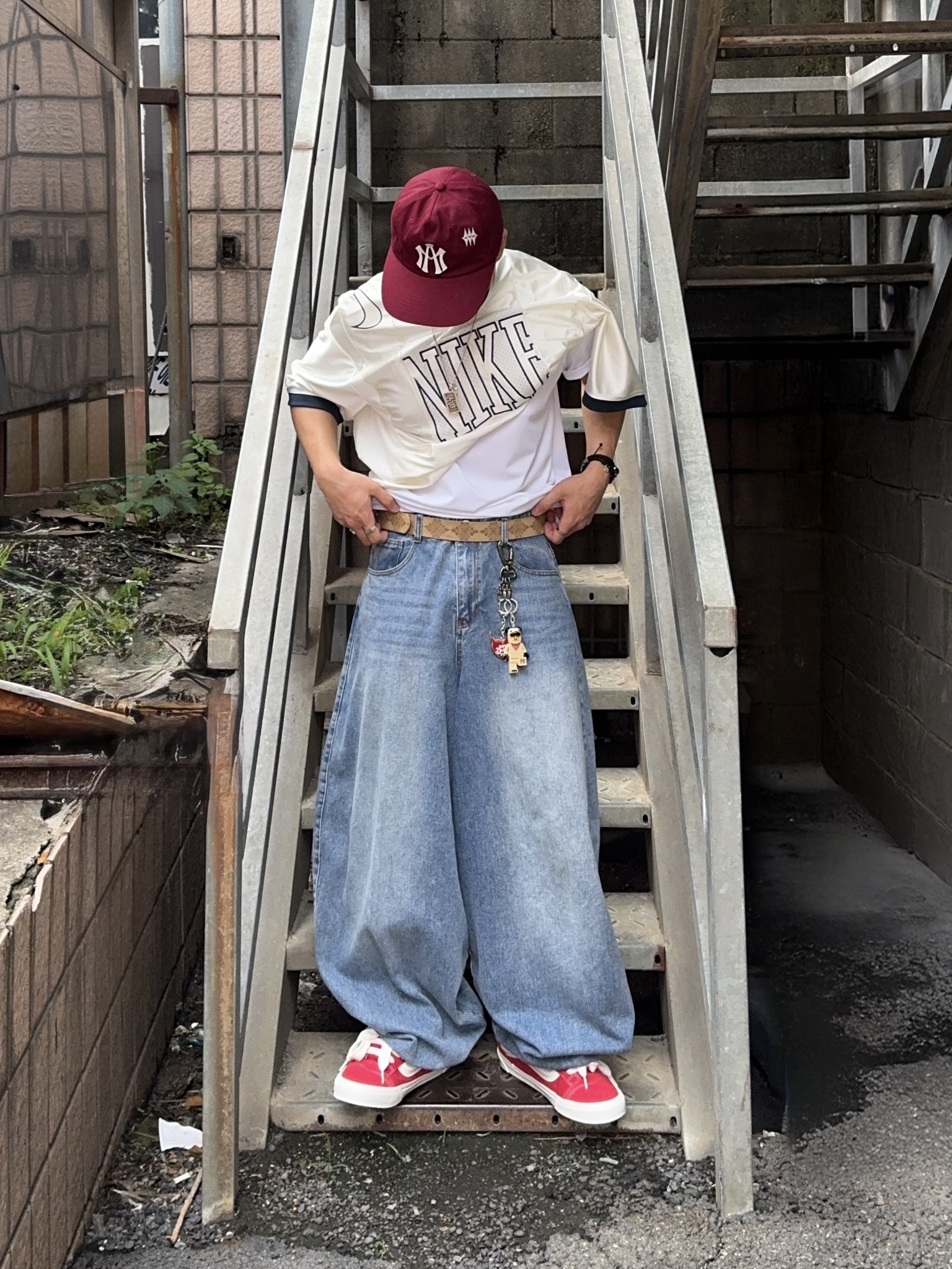 Vans Knu Skool Red 착용 스타일