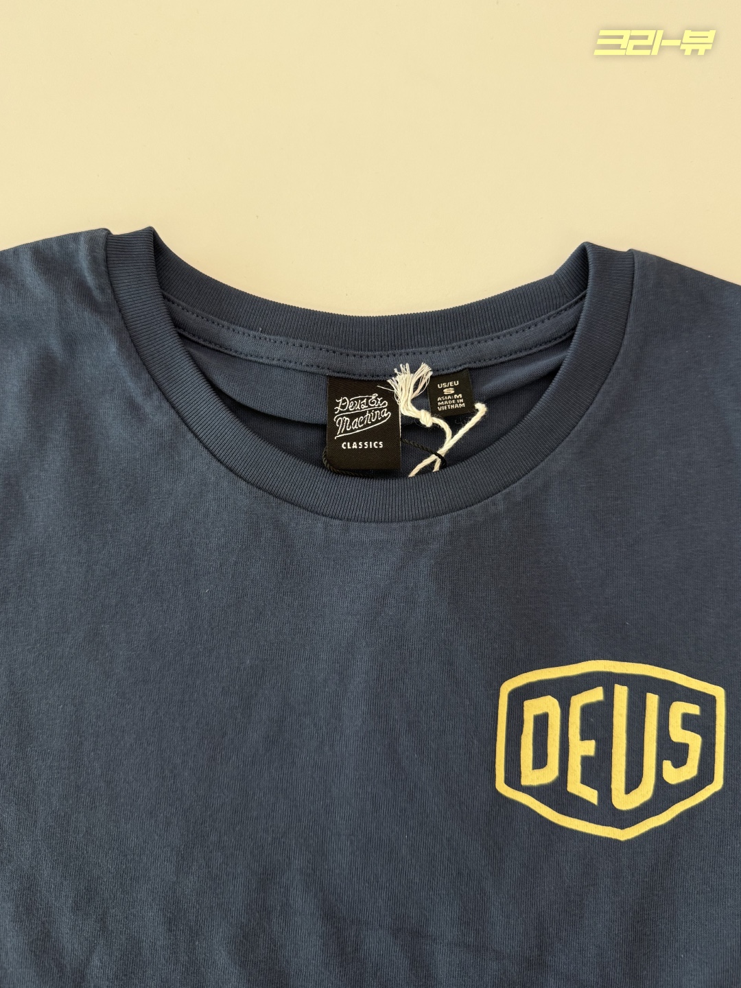 (W) Deus Ex Machina Seoul College Address T-Shirt Navy 착용 스타일 - 5