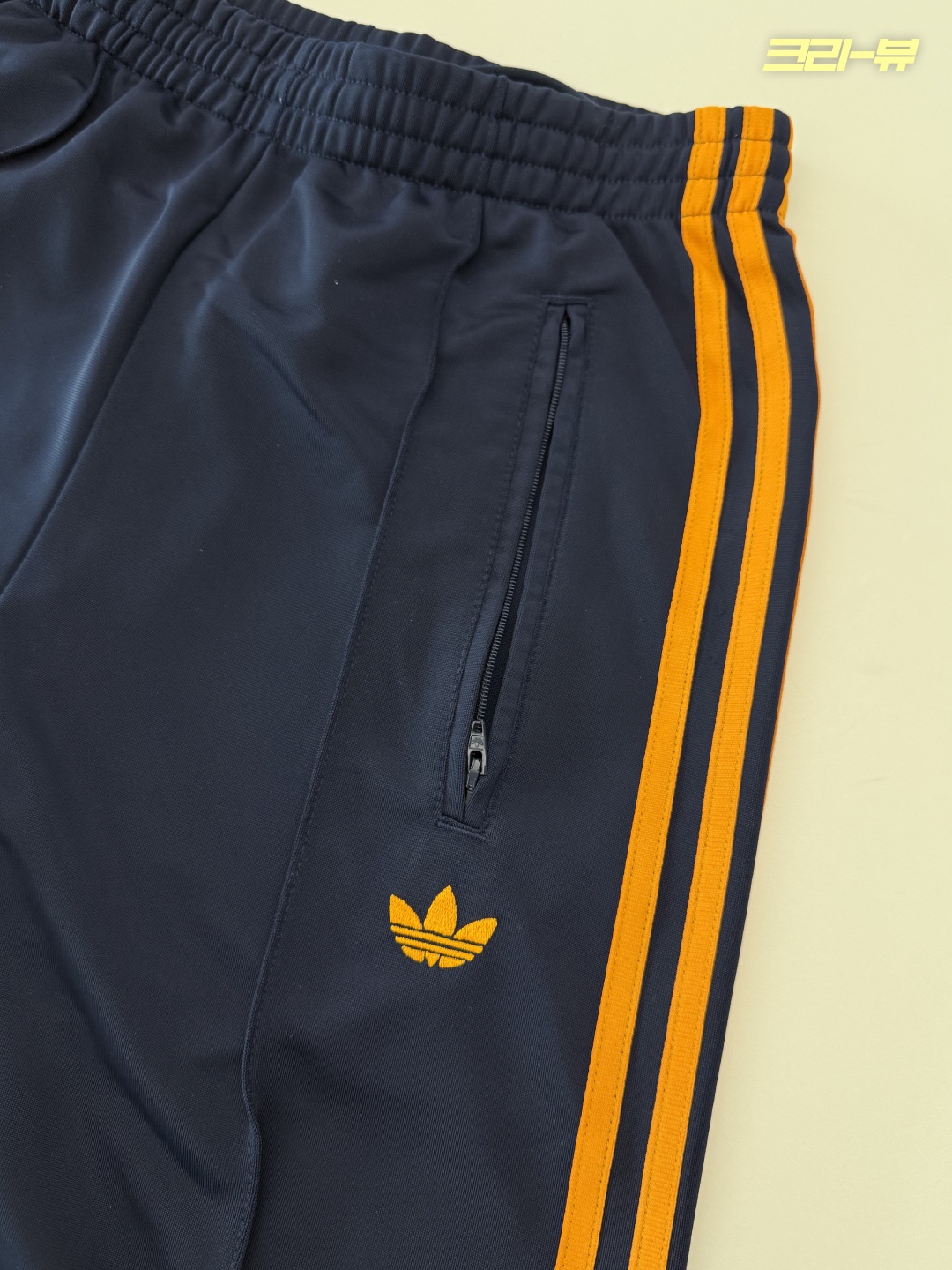 (W) Adidas Adicolor Classic Firebird Loose Track Pants Night Indigo Crew Orange - KR Sizing 착용 스타일 - 6