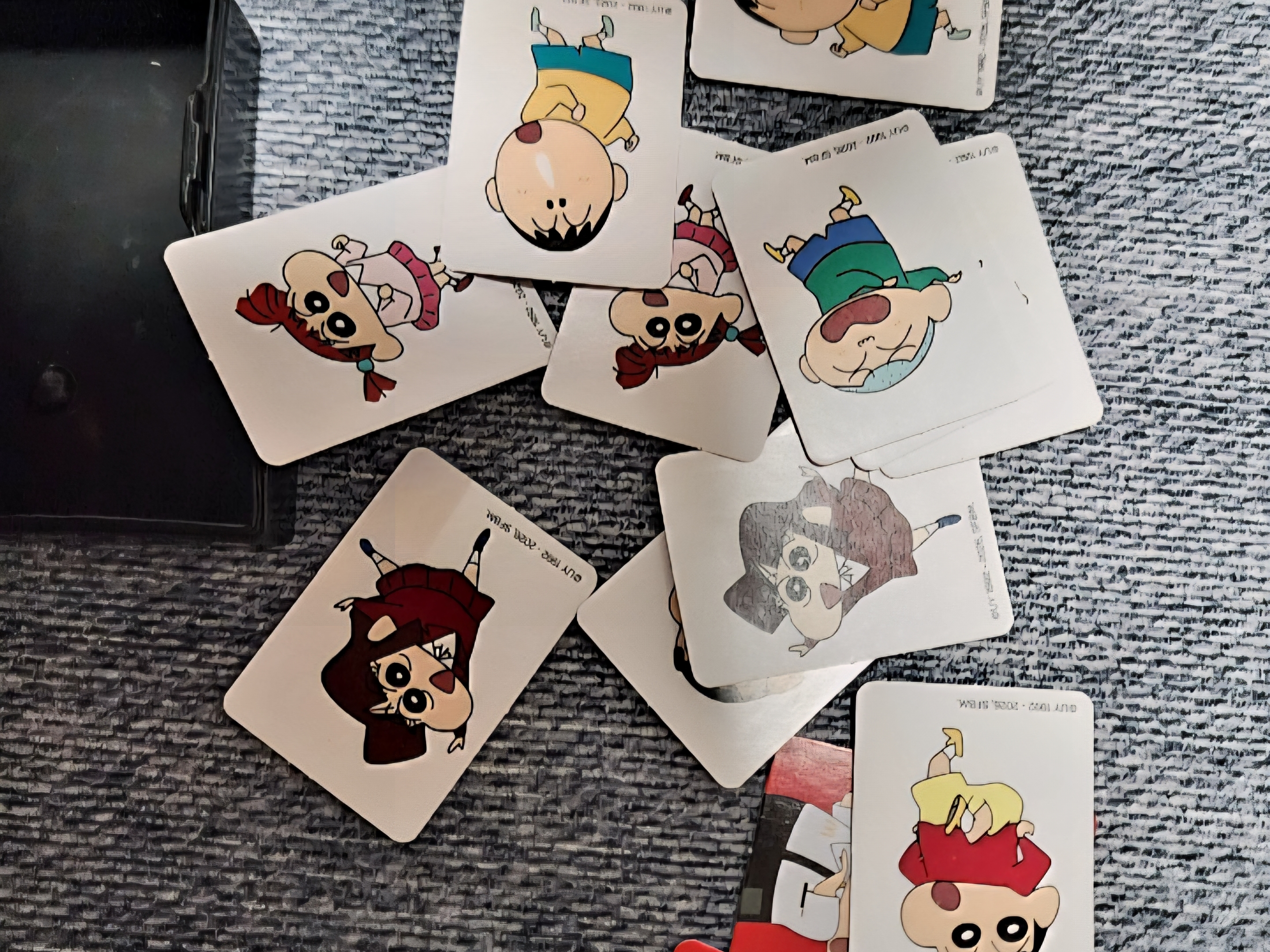 McDonald's x Crayon Shin-Chan McDonald's Play Cards 착용 스타일 - 2