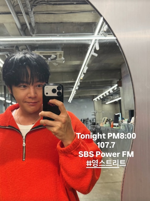 Nonnod Half Zip Knit Orange, Nonnod Half Zip Knit Brown 착용 스타일