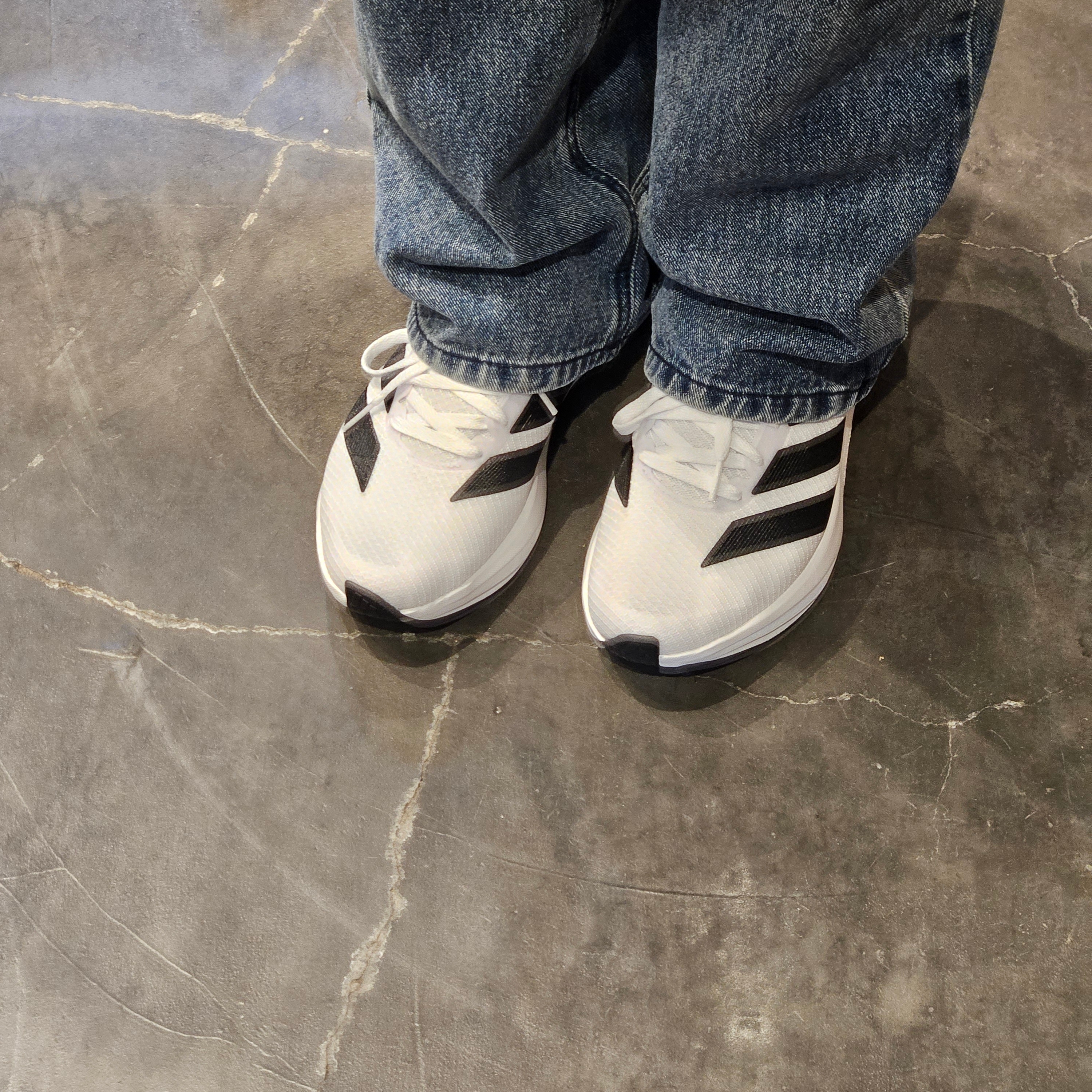 Adidas Duramo RC2 Running Cloud White Core Black 착용 스타일 - 3