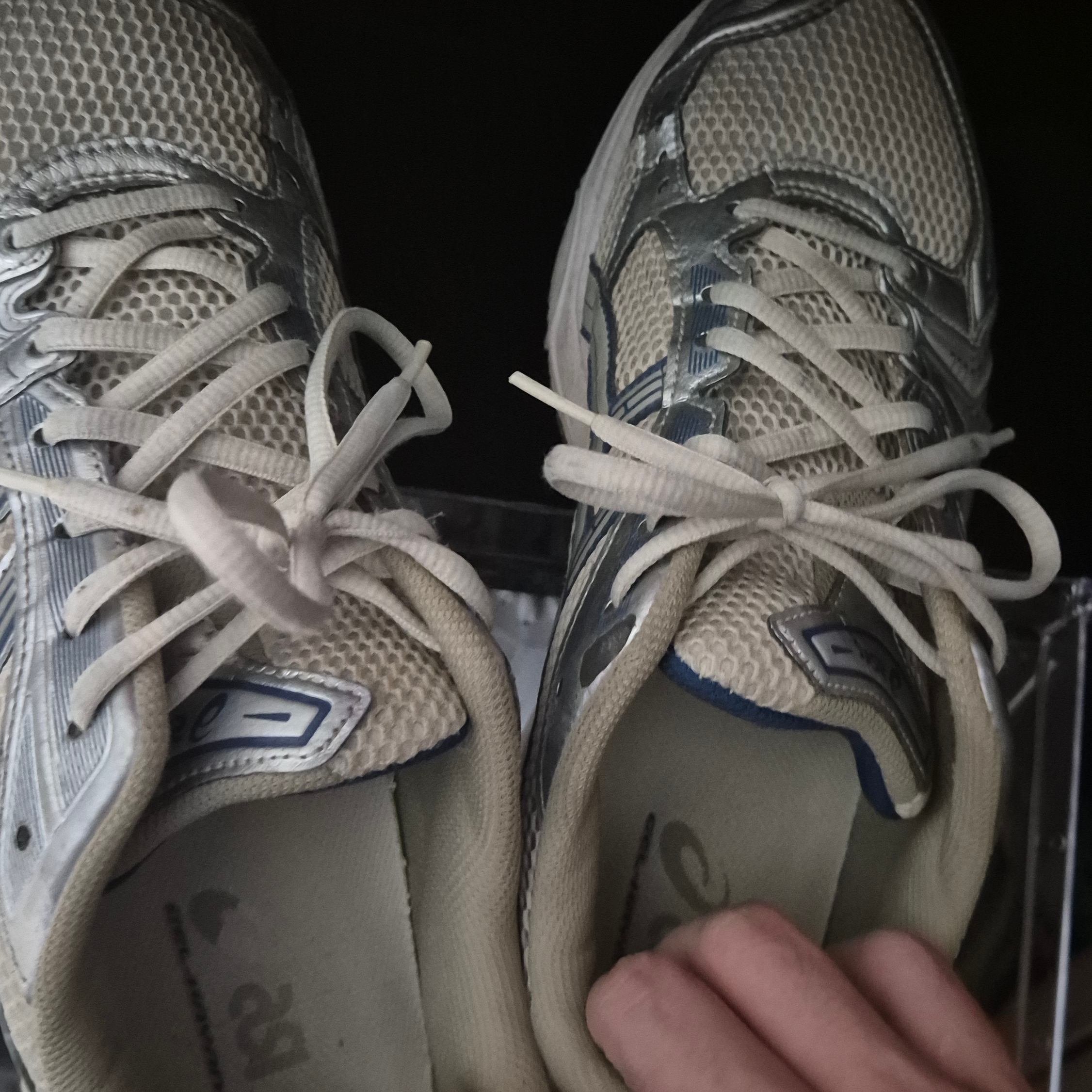 Asics Gel-Kayano 14 Cream Pure Silver 착용 스타일