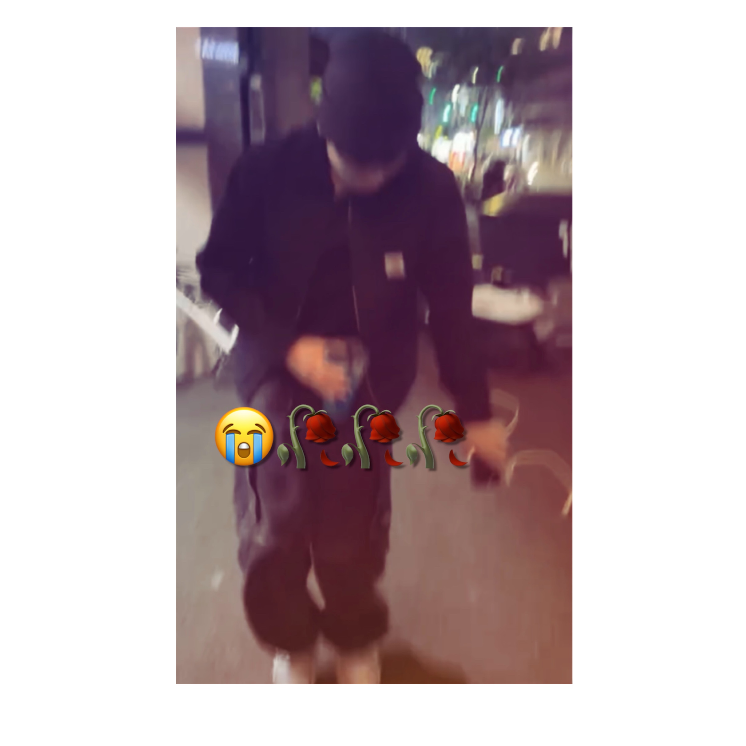 Carhartt WIP Detroit Jacket Black, GU x Undercover Denim Convertible Wide Cargo Pants Dark Gray 착용 스타일
