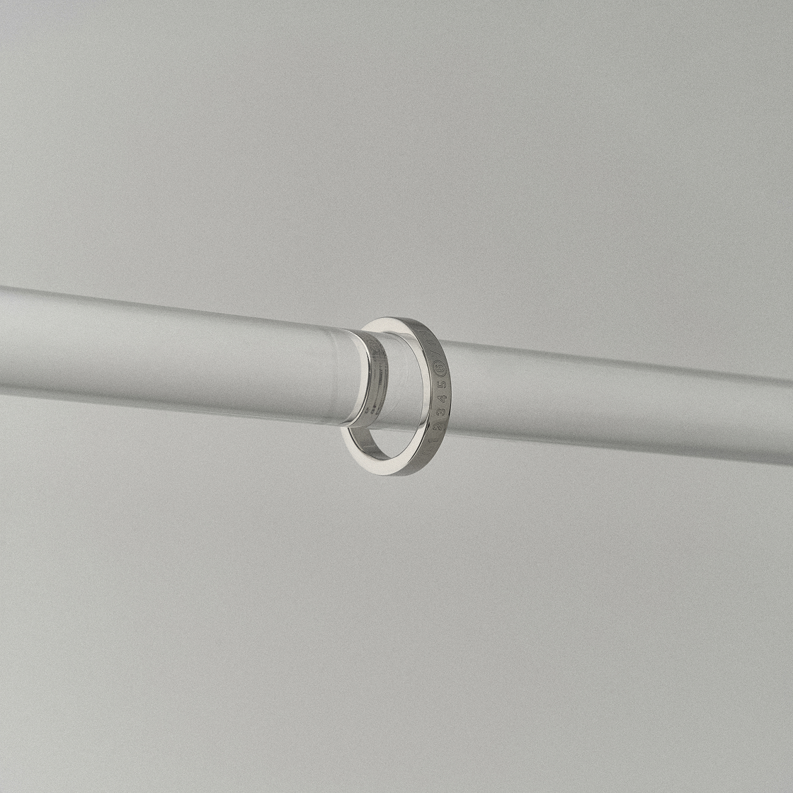 (W) MM6 메종 마르지엘라 뉴메릭 미니멀 시그니처 링 실버 팔라듐((W) MM6 Maison Margiela Numeric Minimal Signature Ring Silver Palladium) - 4
