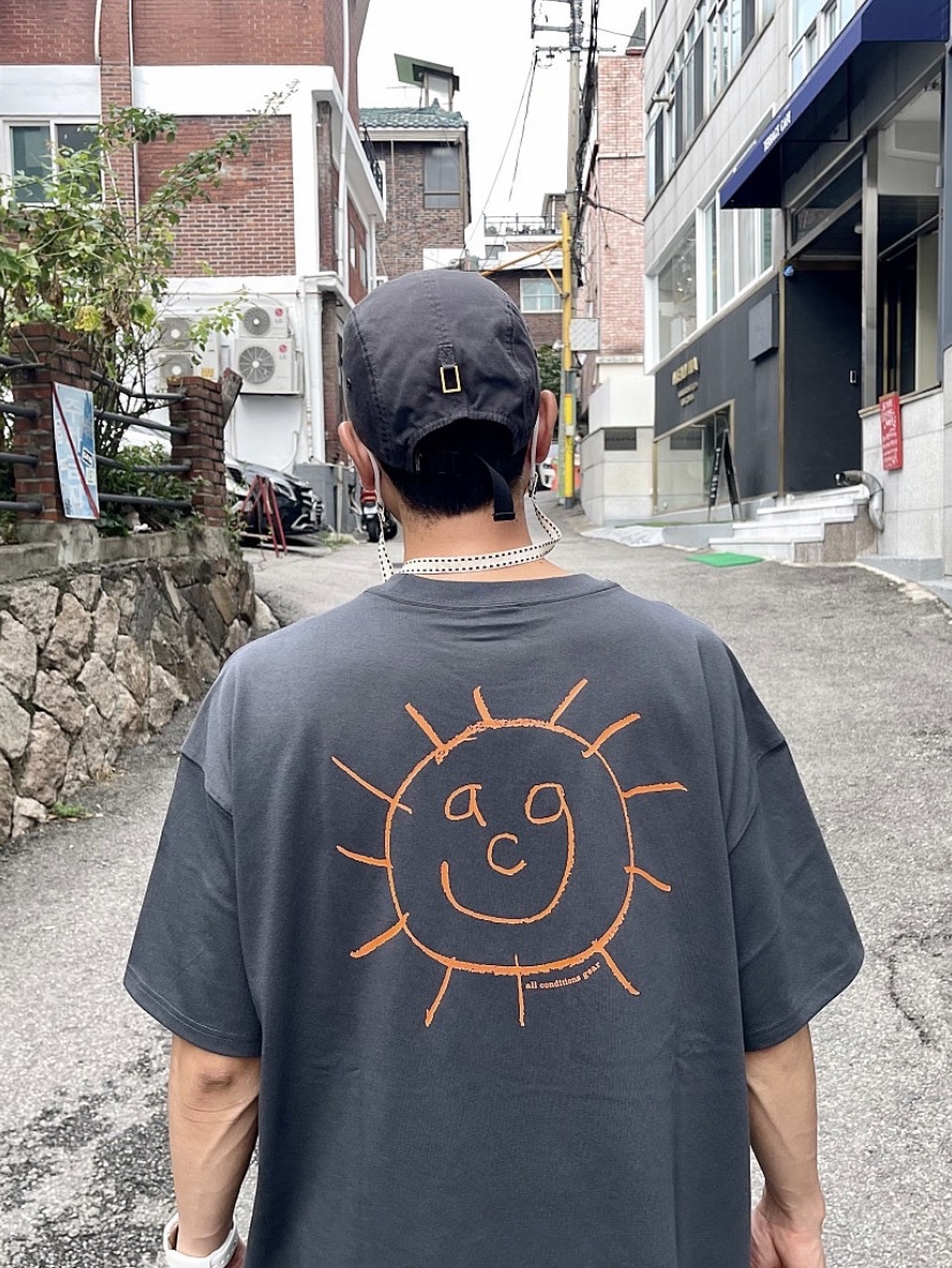 Nike ACG Sunshine T-Shirt Dark Smoke Grey - Asia 착용 스타일 - 2