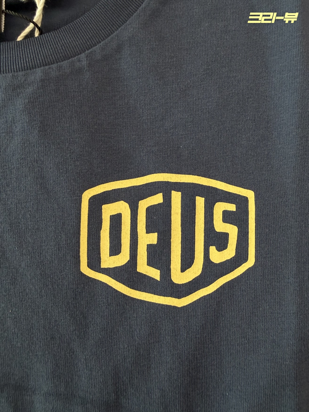(W) Deus Ex Machina Seoul College Address T-Shirt Navy 착용 스타일 - 6
