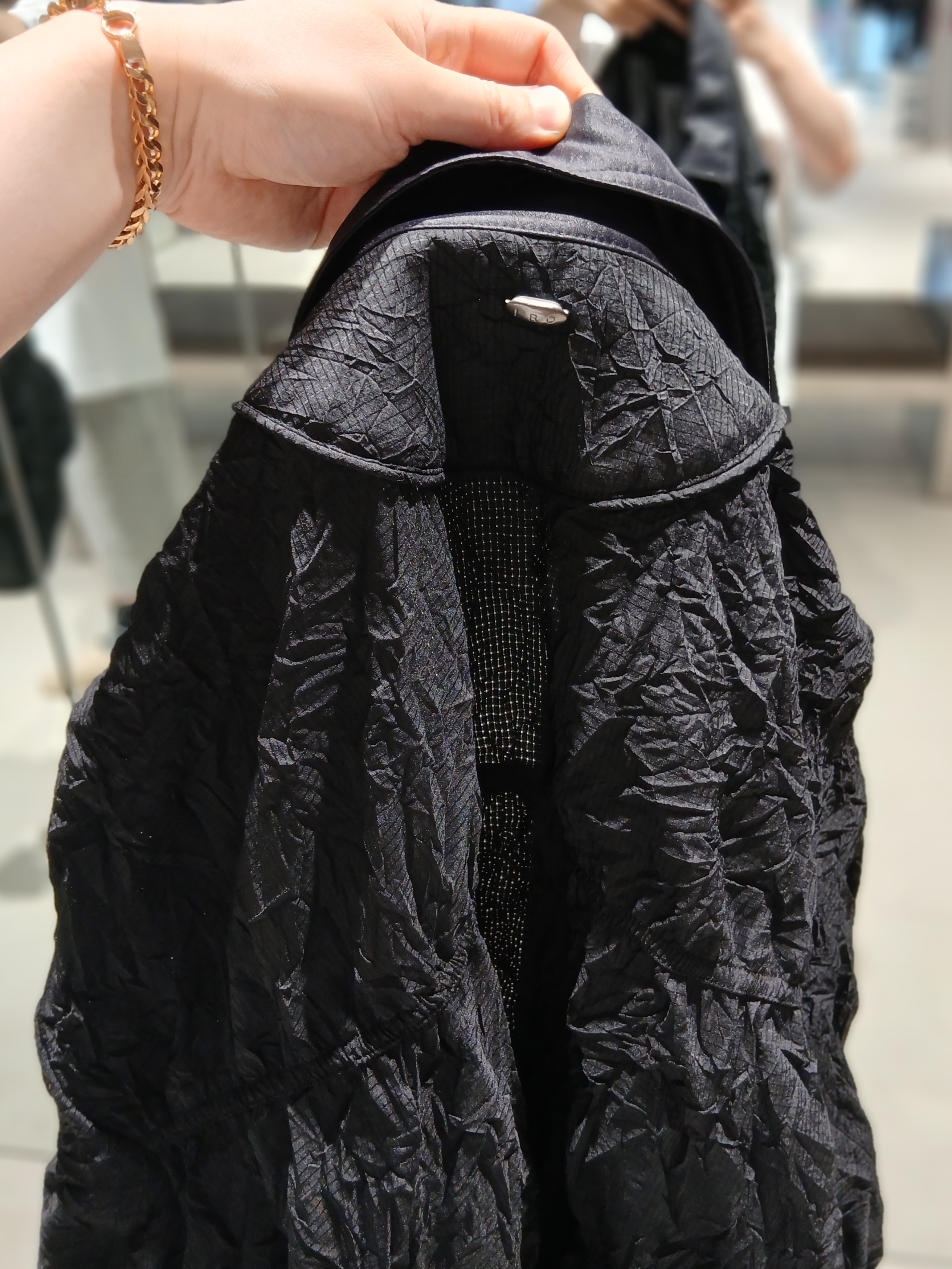 Iro Caliopal Two-Pintuck Light Denim Short Pants Gray, Iro Palmtree Nylon Ball Cap Navy 착용 스타일 - 5