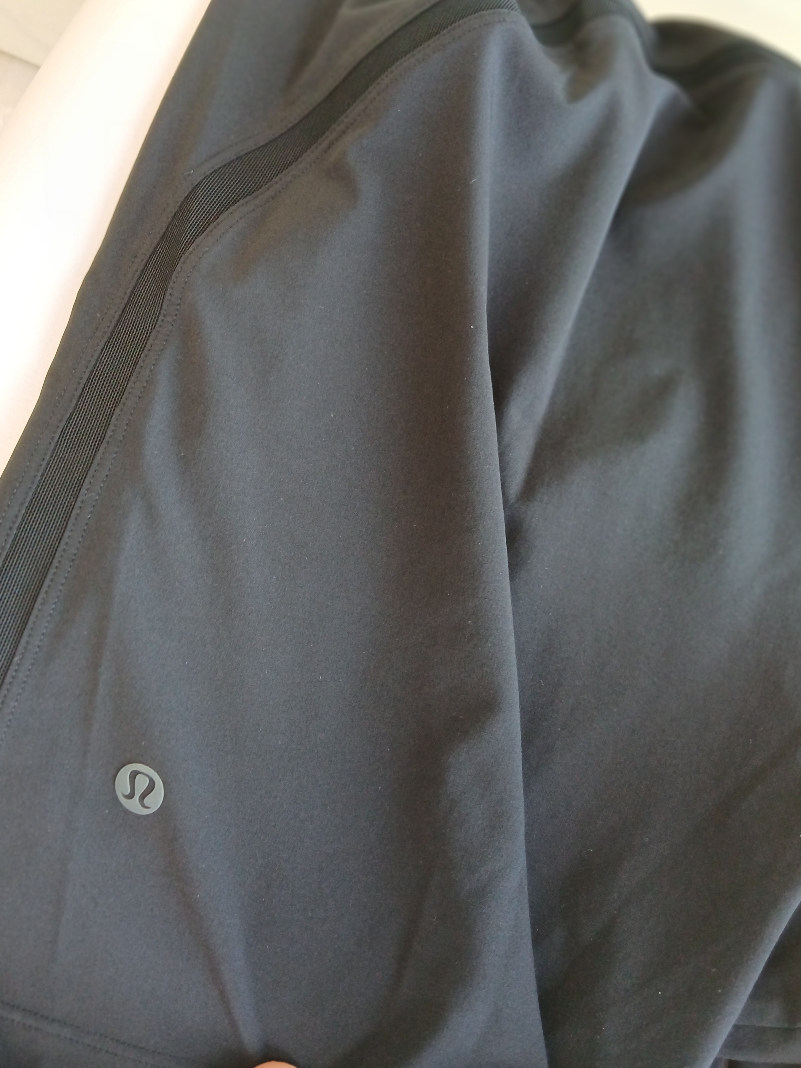 Lululemon Pace Breaker Linerless Shorts 7 Inch Black 착용 스타일 - 2