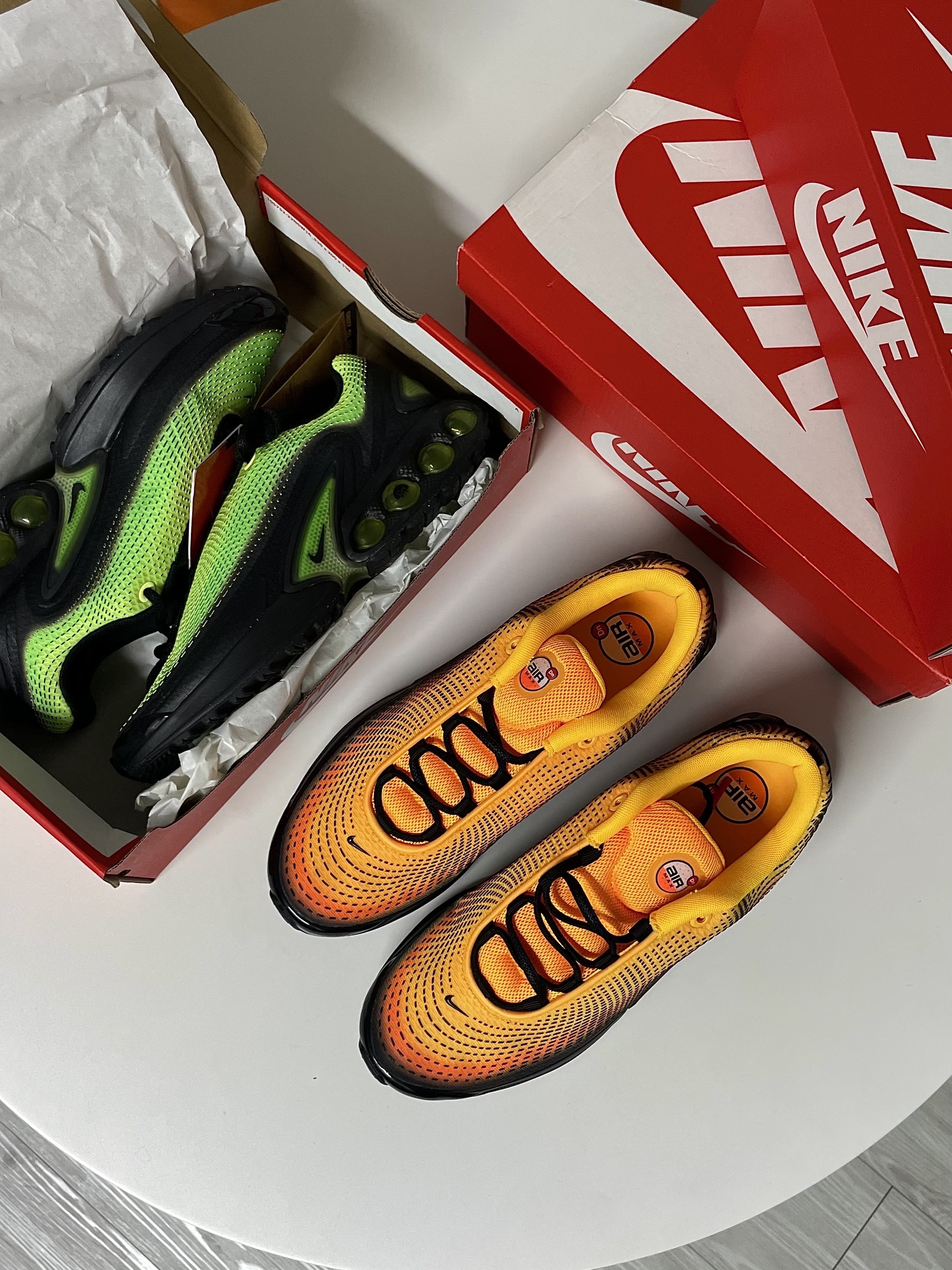 Porter Calm Coin Case Black, Nike Air Max Dn SE Sky Blue Chamois Hyper Blue 착용 스타일 - 7