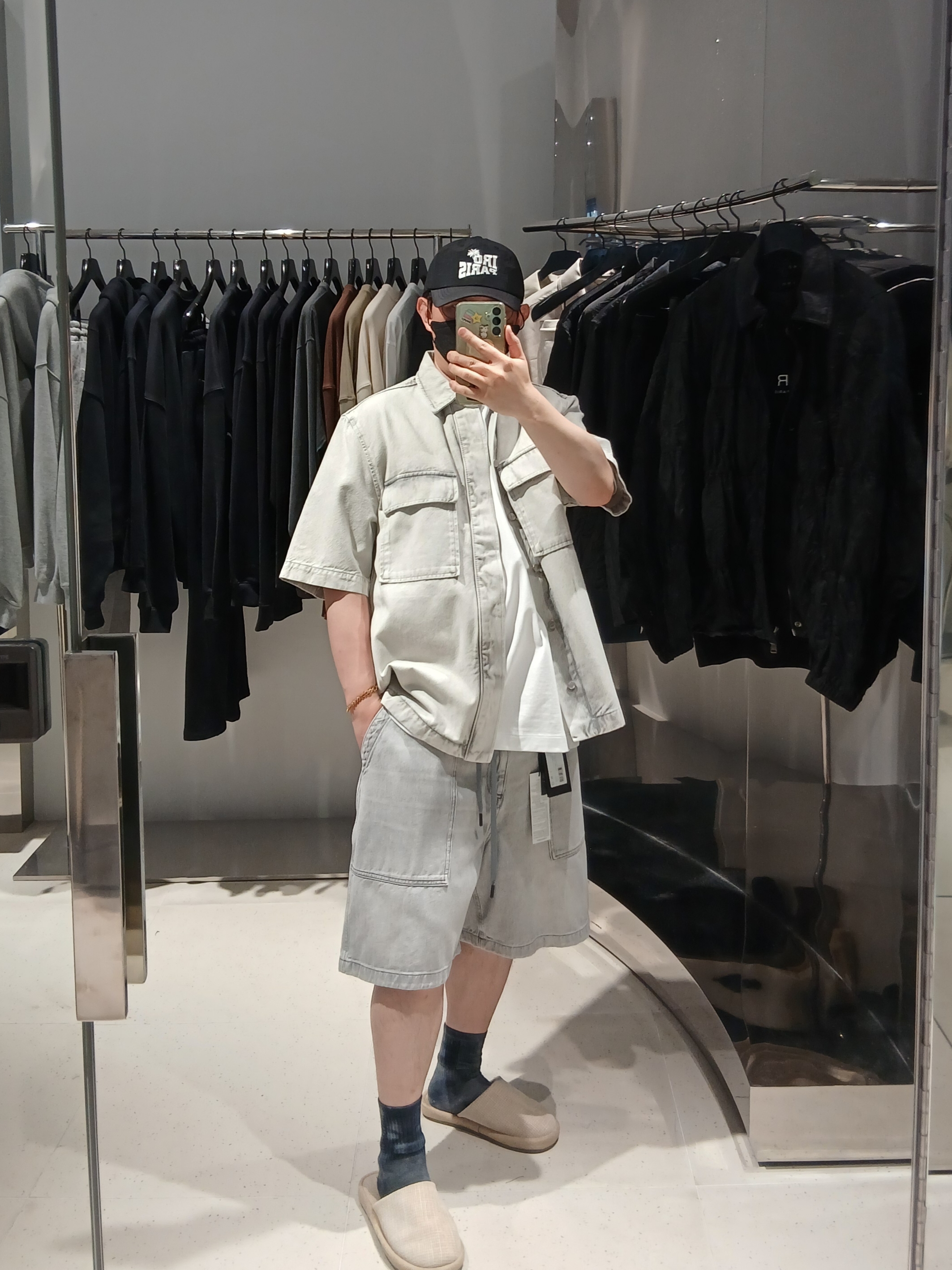 Iro Palmtree Nylon Ball Cap Navy, Iro Yoko Basic Short-Sleeved T-Shirt White 착용 스타일 - 5