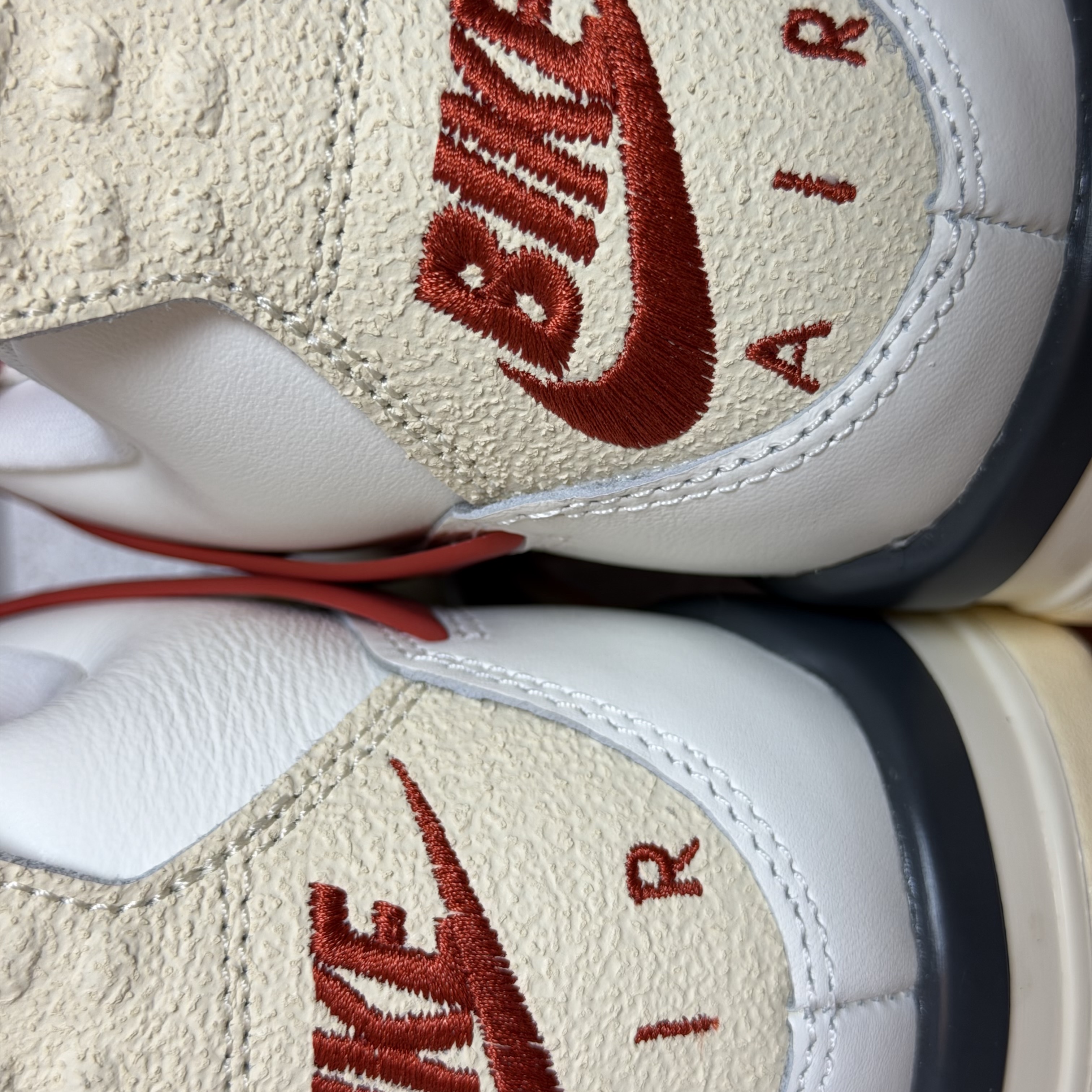 Jordan 4 x Nigel Sylvester Retro OG Brick After Brick 착용 스타일 - 8