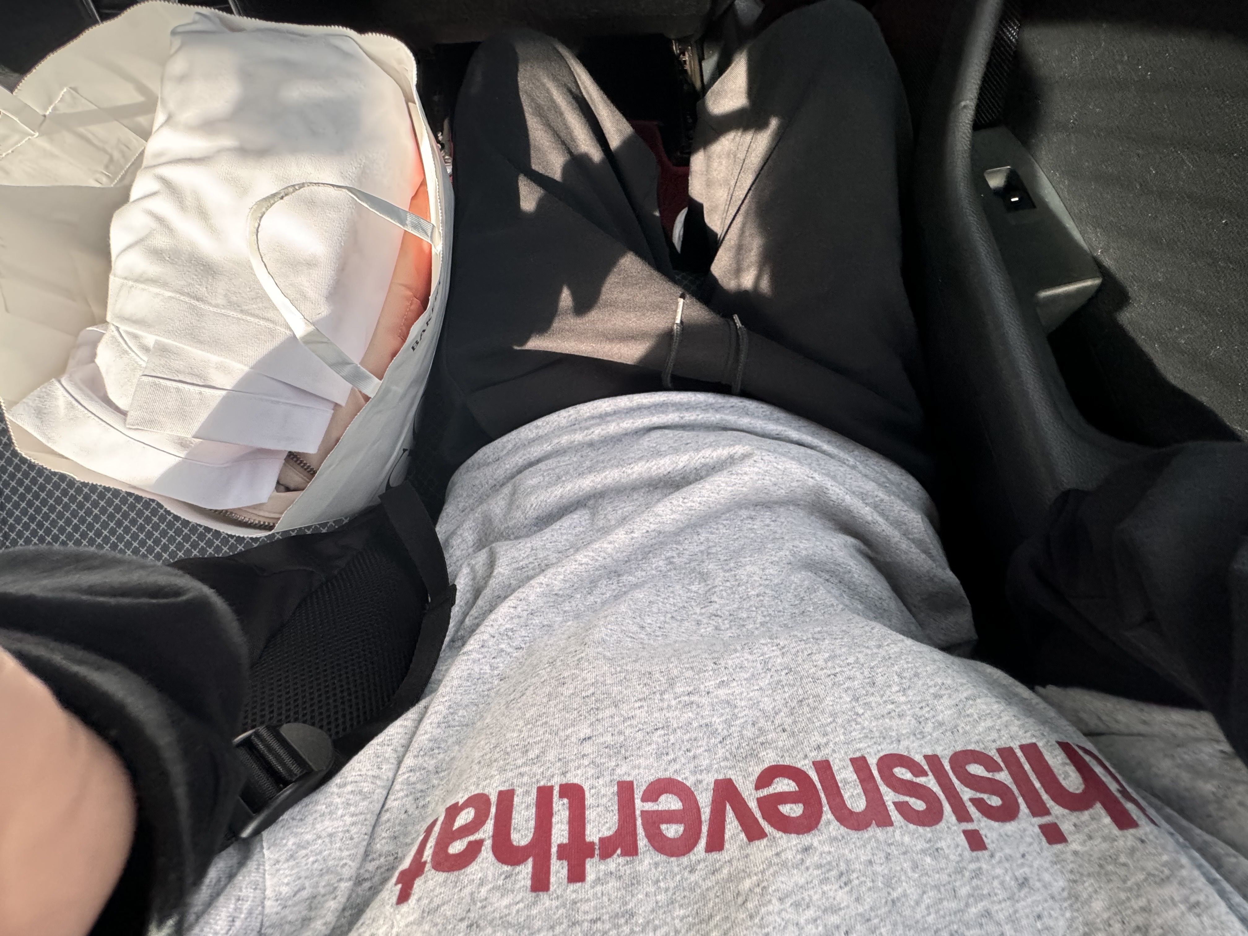 Thisisneverthat T-Logo T-Shirt Heather Grey, Deus Ex Machina Seoul College Address Long Sleeve T-Shirt Black 착용 스타일