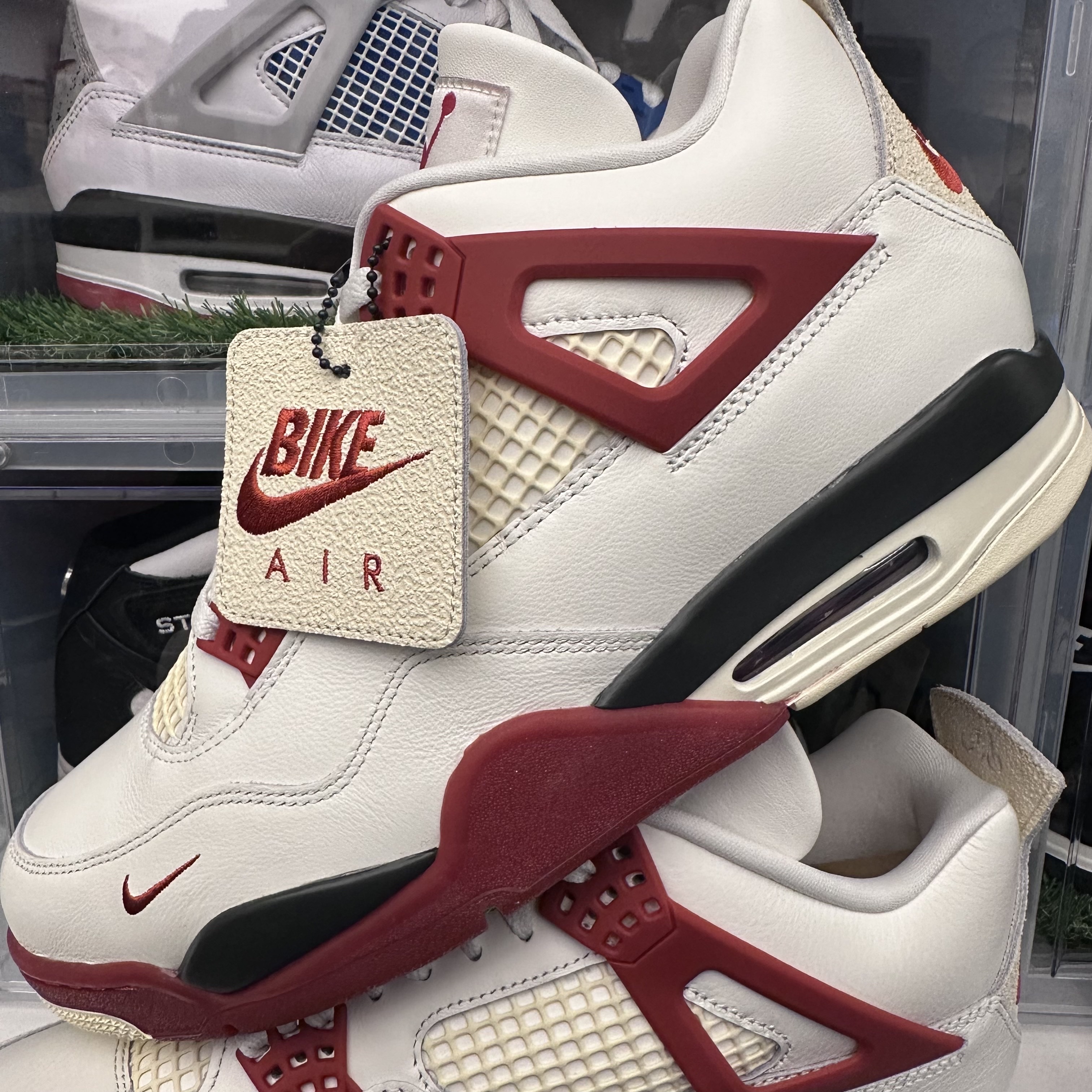Jordan 4 x Nigel Sylvester Retro OG Brick After Brick 착용 스타일 - 3