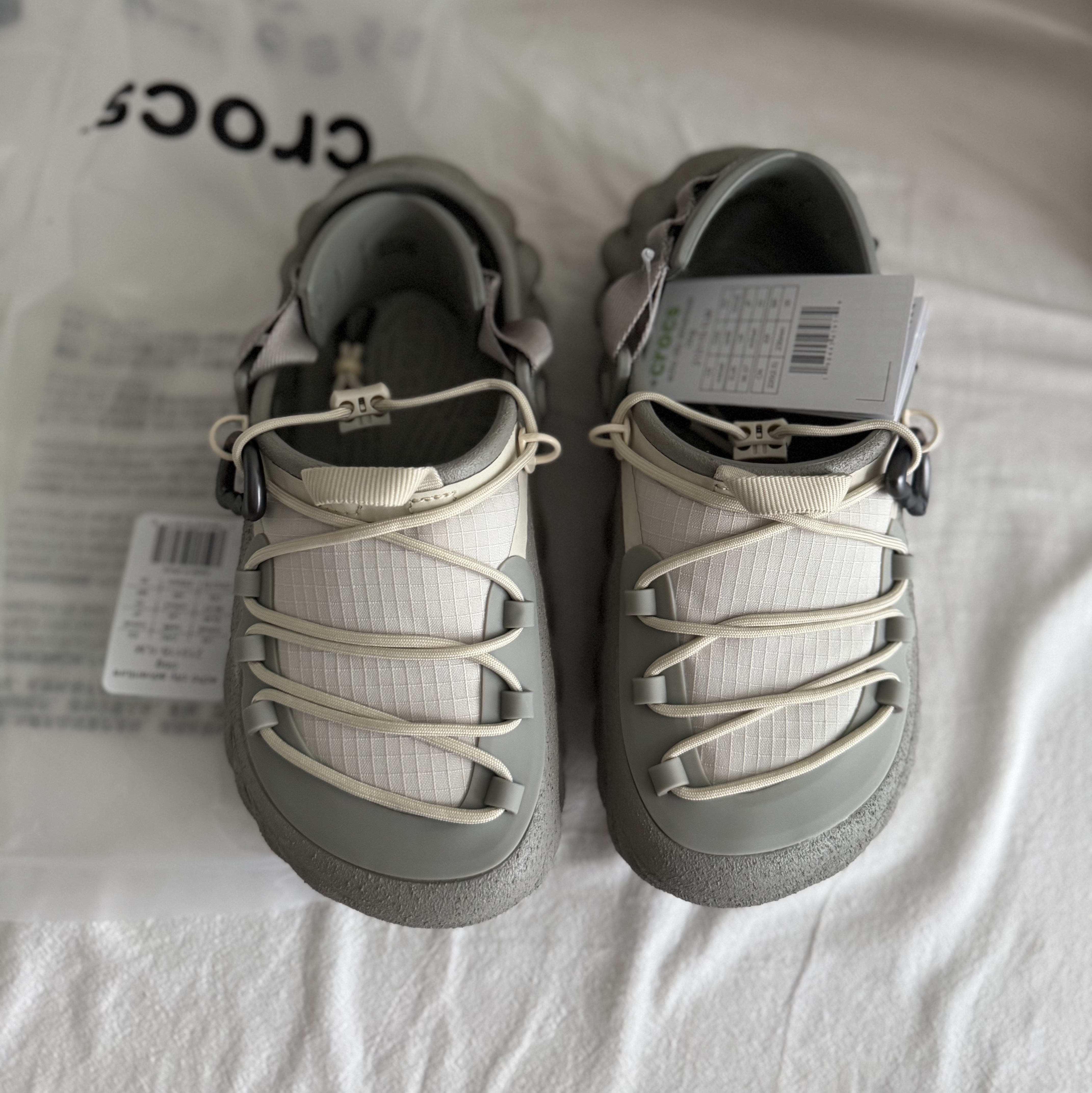Crocs Echo City Adventure Clog Elephant 착용 스타일 - 6