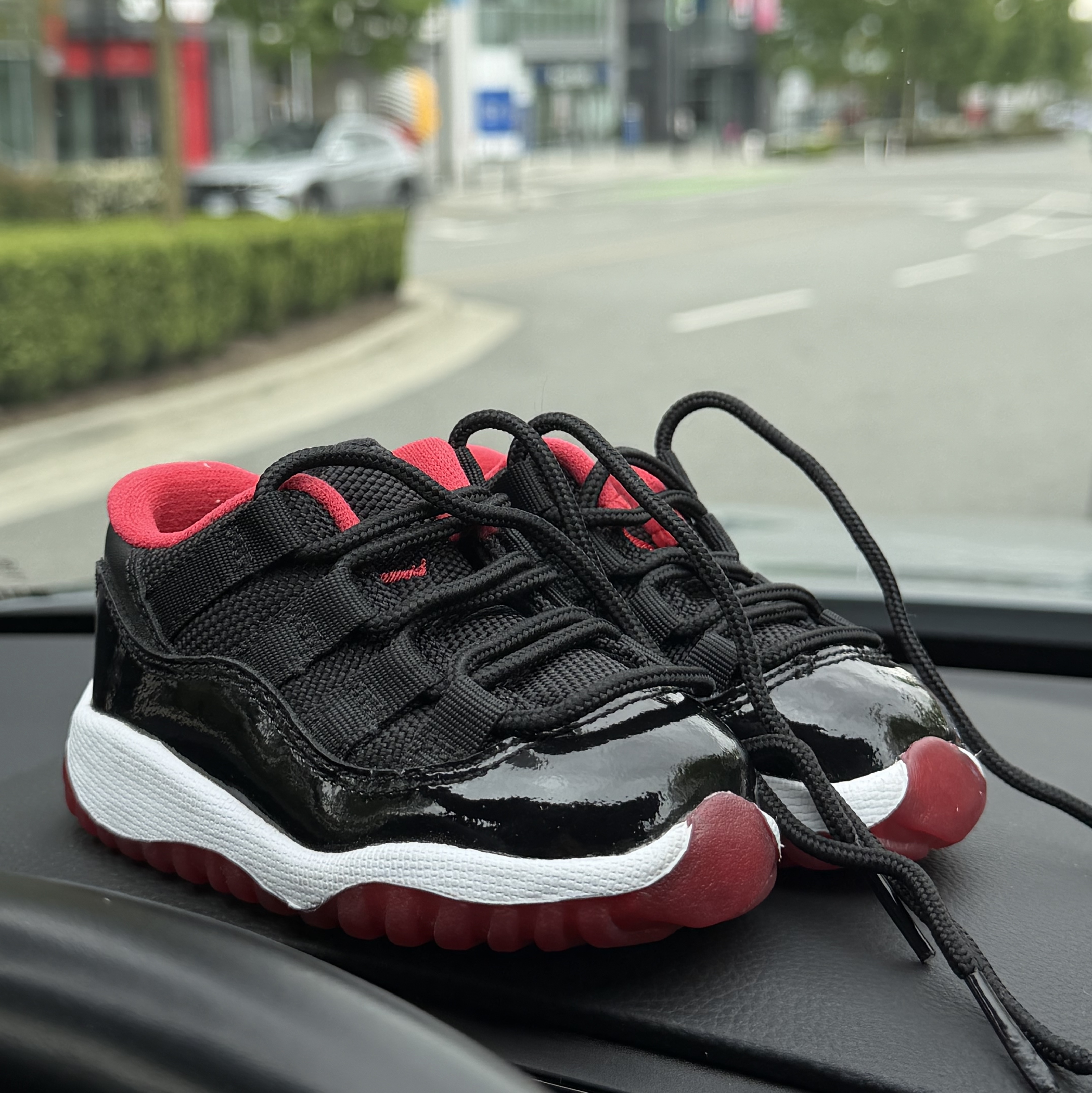 (TD) Jordan 11 Retro Low Bred 착용 스타일