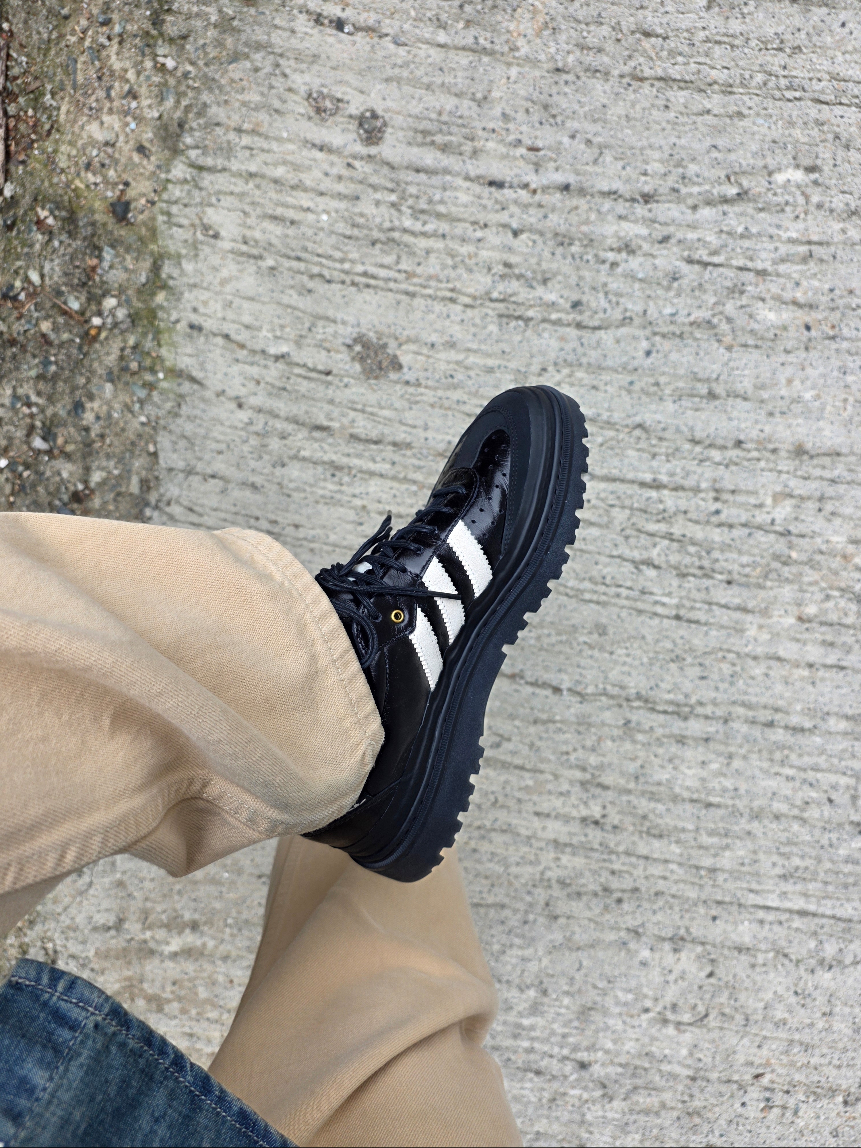 Adidas x Song for the Mute 007 Samba LX Freizeit Black 착용 스타일 - 4