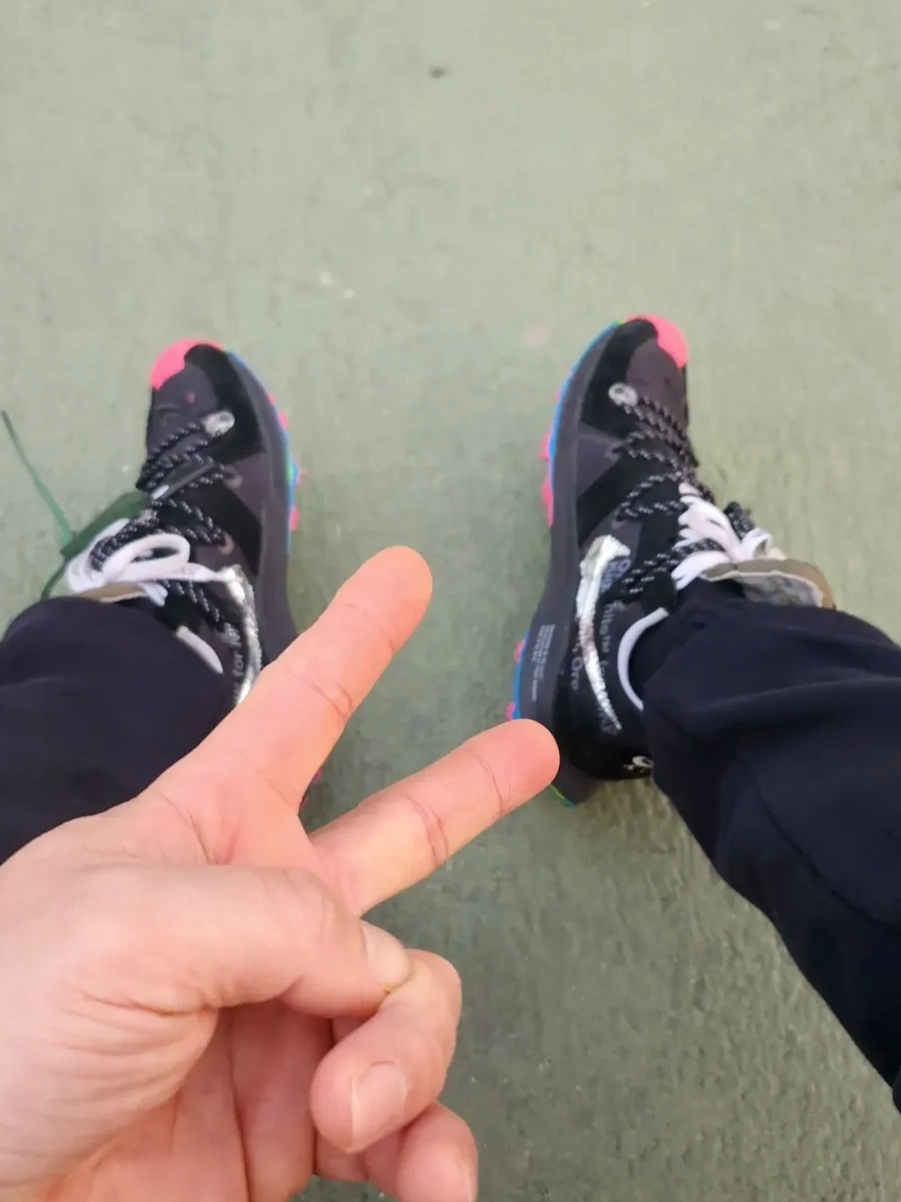(W) Nike x Off-White Zoom Terra Kiger 5 Black 착용 스타일 - 2