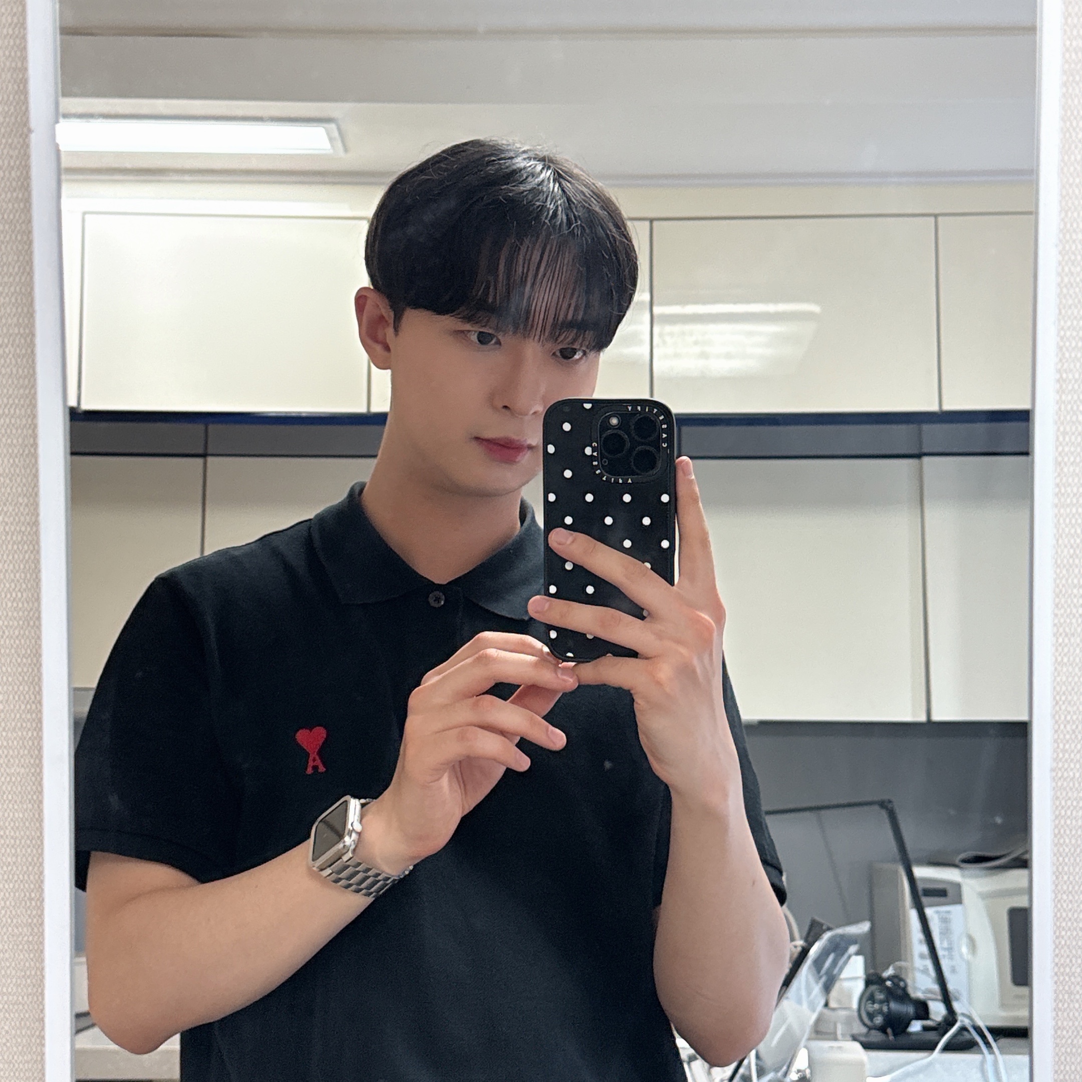 AMI de Coeur Polo Shirt Black 착용 스타일