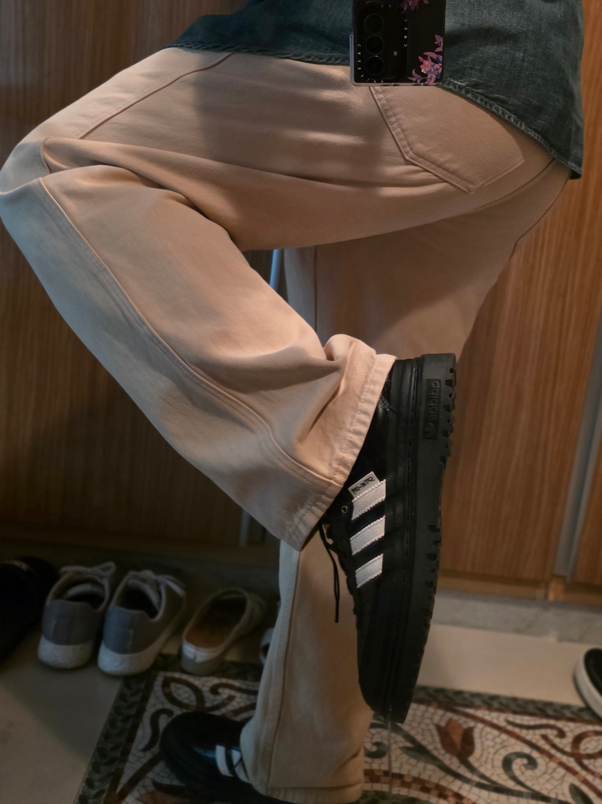 Adidas x Song for the Mute 007 Samba LX Freizeit Black 착용 스타일 - 2