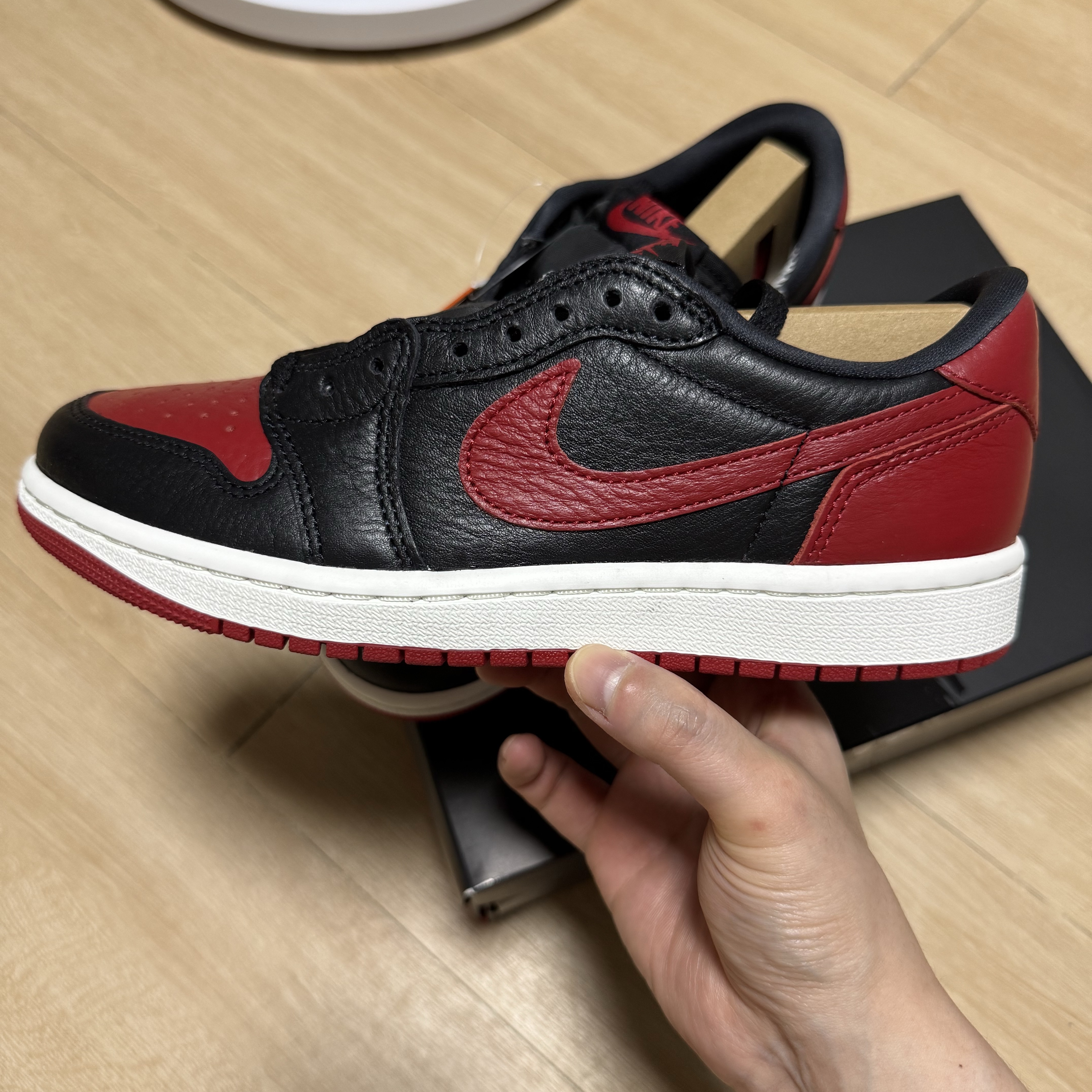 Jordan 1 Retro Low OG Banned 2026 착용 스타일 - 2