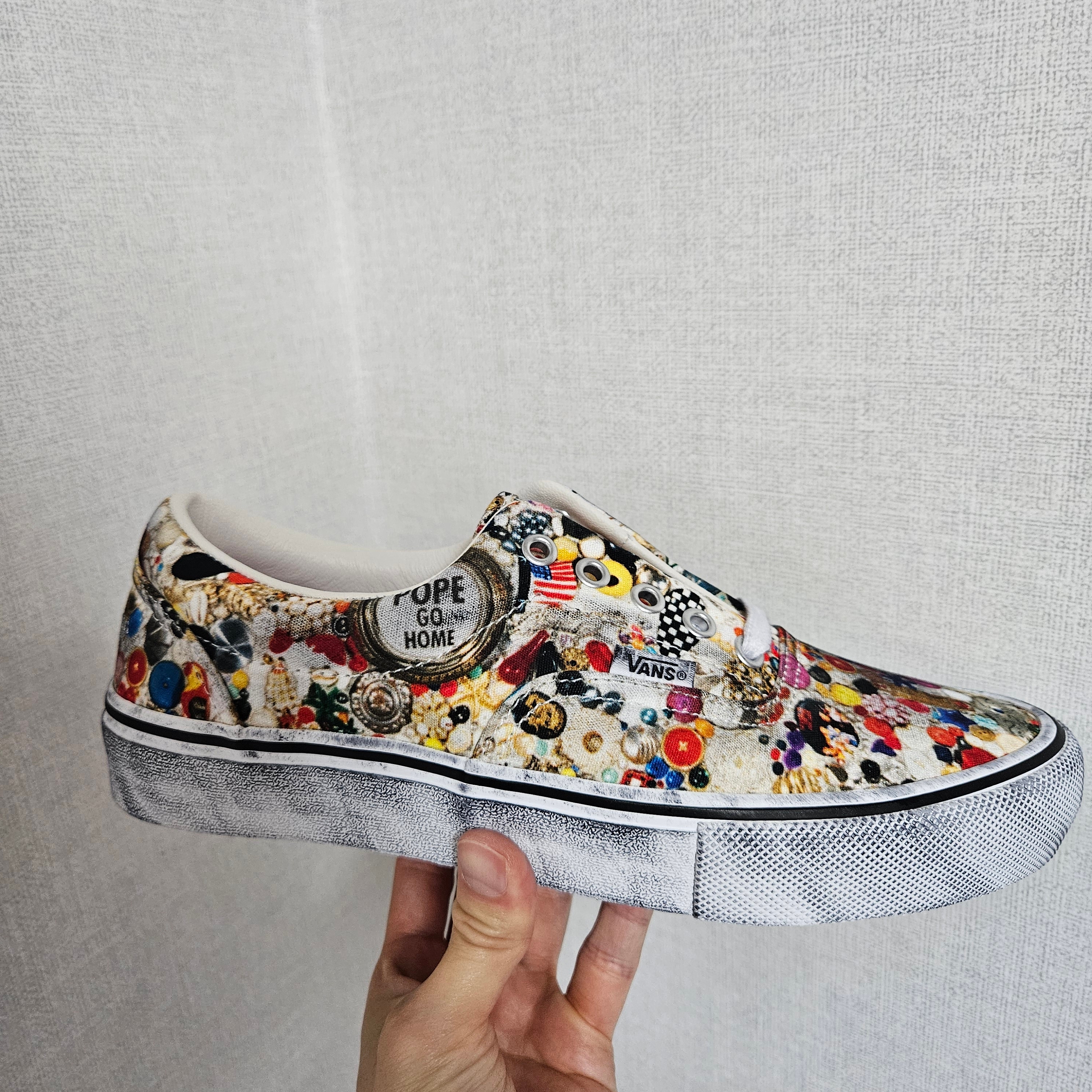 Vans x Supreme x Mike Kelley Era White 착용 스타일 - 5