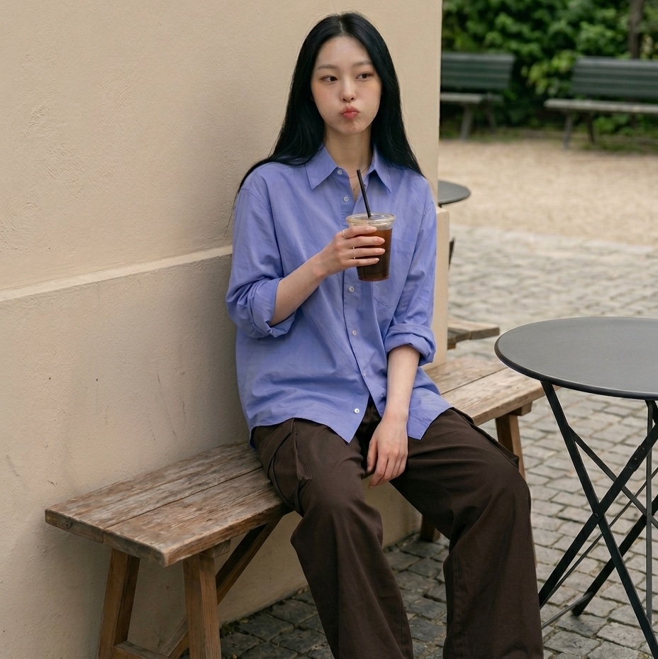 Our Legacy Borrowed Shirt Police Blue Poplin 착용 스타일