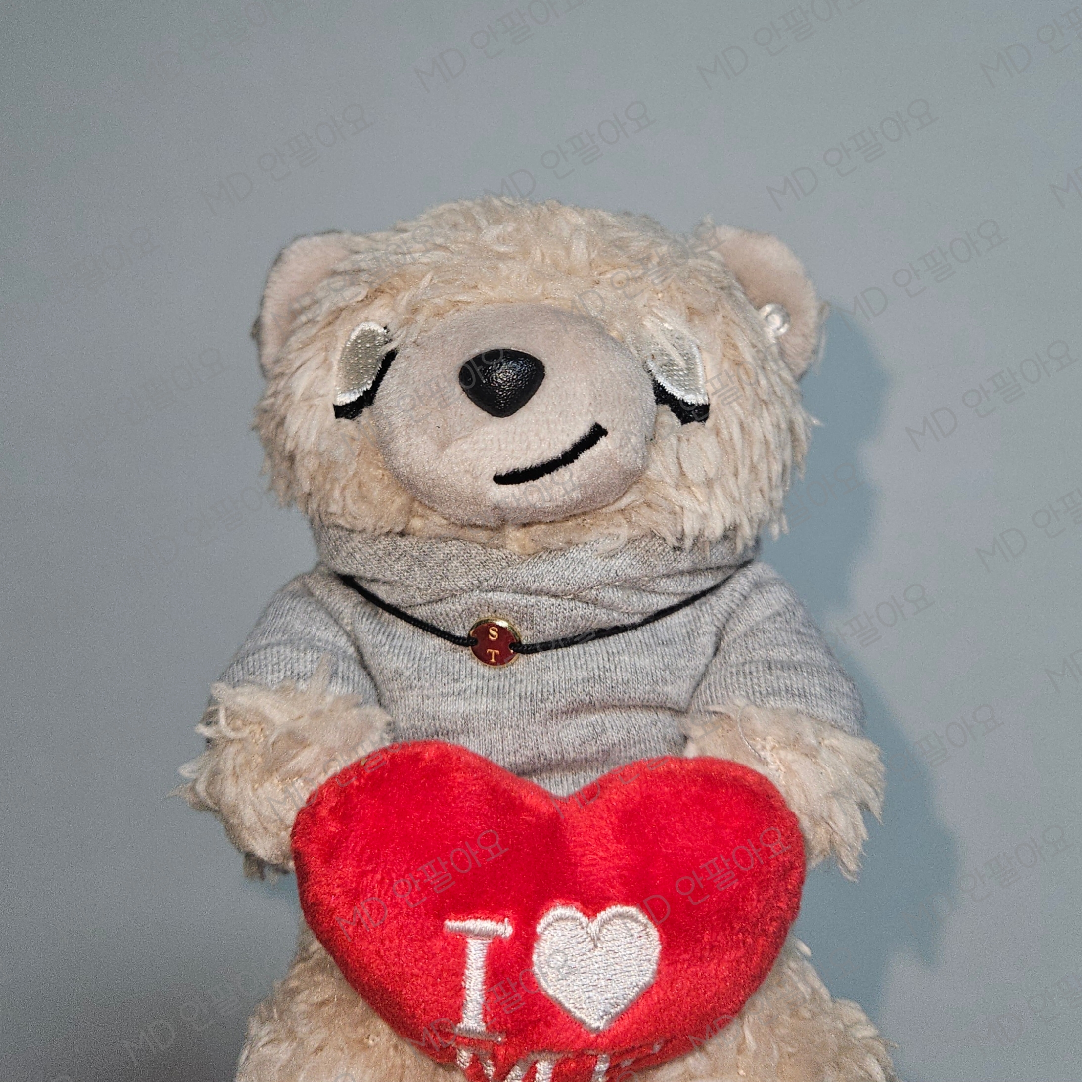 BEIGE_ I LOVE ME BEAR KEYLING 착용 스타일