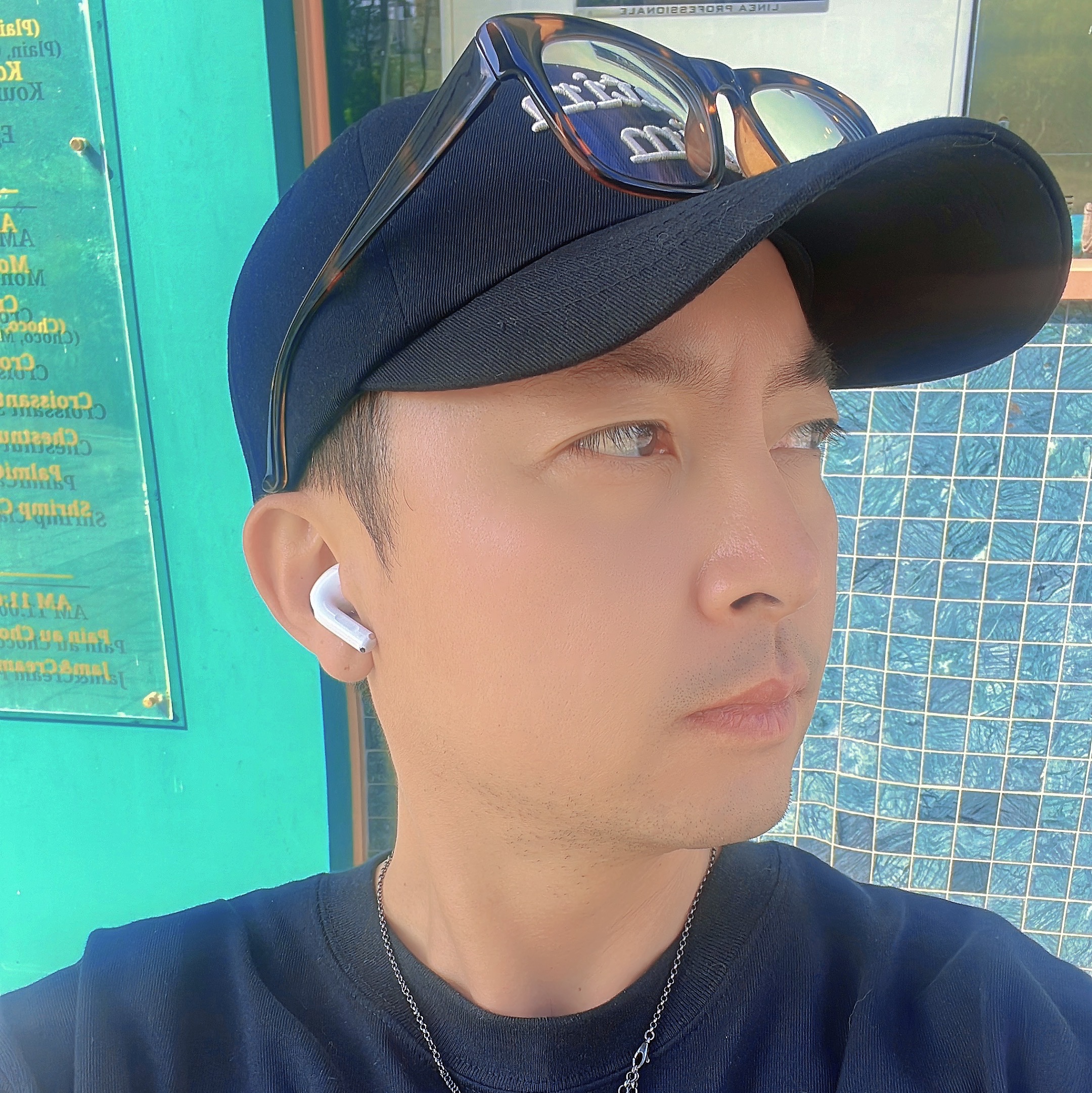 Matin Kim Matin Volume Logo Ball Cap Black, Nike x Drake Nocta Max 90 T-Shirt Black (FN7663-010) 착용 스타일 - 1